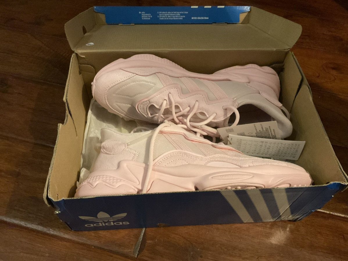 Adidas Women’s Pink Adidas Ozweego Size US 9.5 / IT 39.5 - 8 Thumbnail