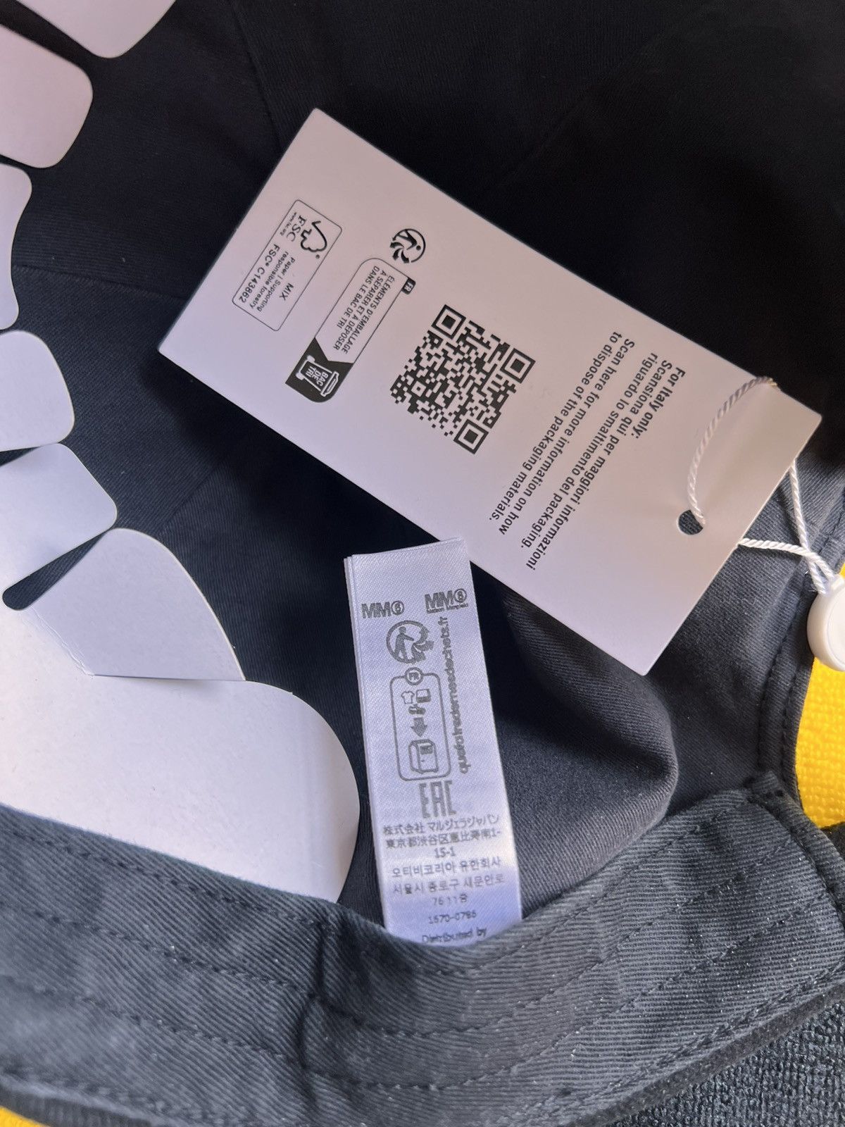 Maison Margiela × Supreme Supreme x MM6 Maison Margiela Split 6-Panel Cap Black 2026 Size ONE SIZE - 13 Thumbnail