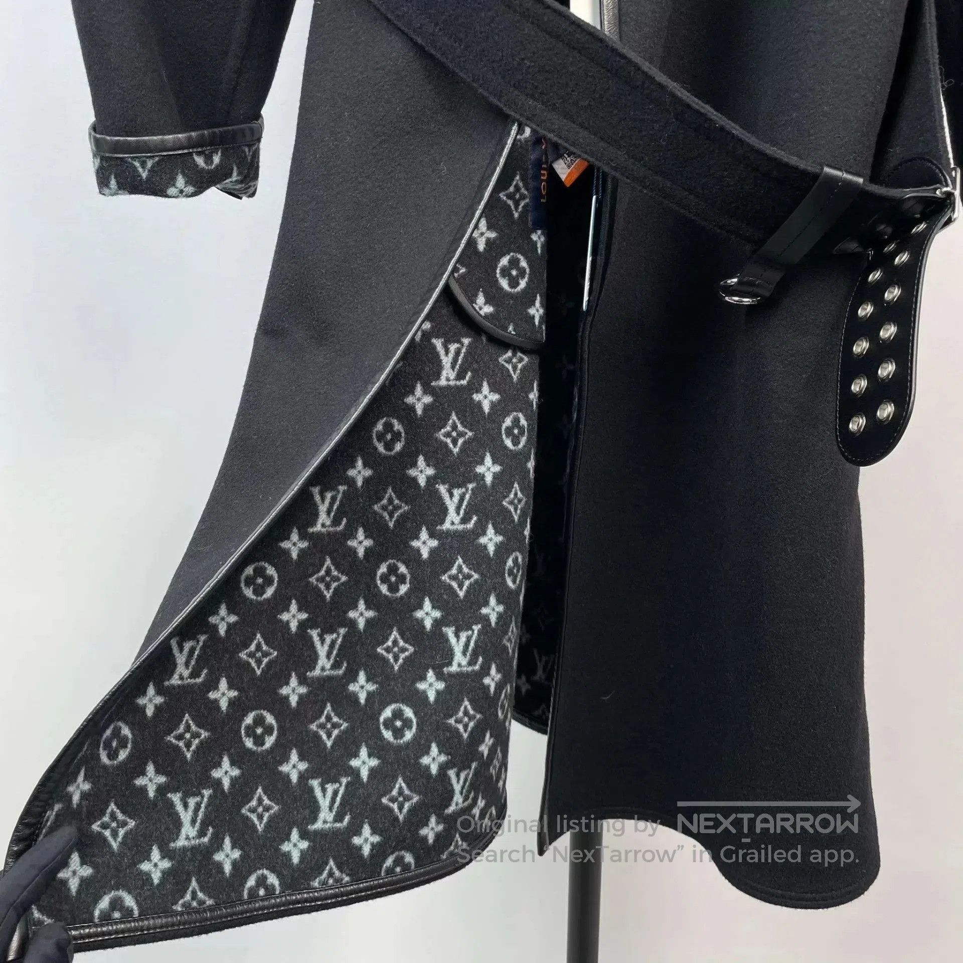 Louis Vuitton Black Long Belted Coat with Patterned Lining. Size US S / EU 44-46 / 1 - 9 Thumbnail