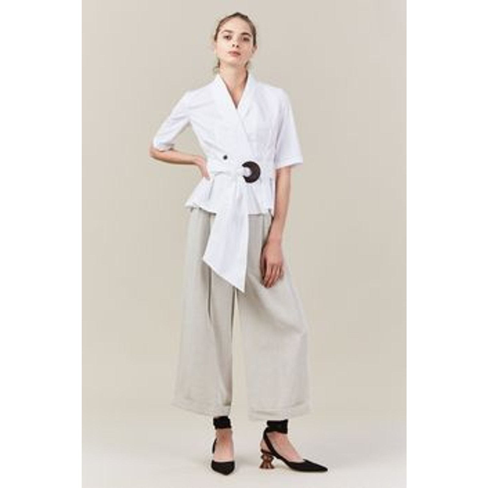 Isa Arfen New Isa Arfen Robe Pleated Short Sleeve Top With Sash $565 Size S / US 4 / IT 40 - 1 Thumbnail