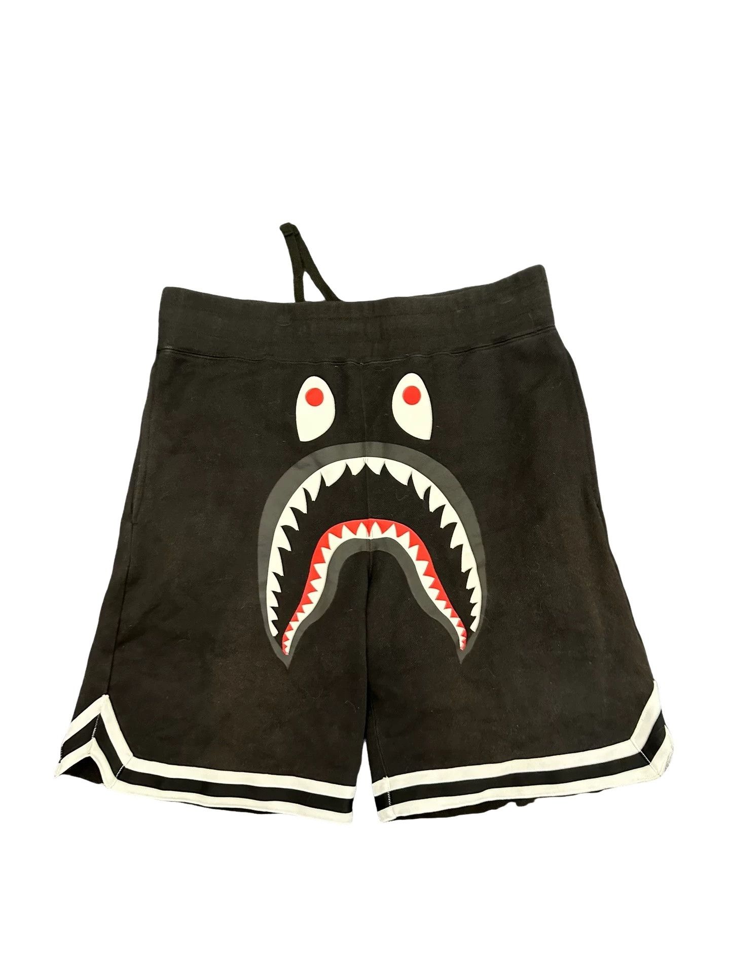Bape BAPE Shark Graphic Shorts Size L Size US 34 / EU 50 - 1 Thumbnail