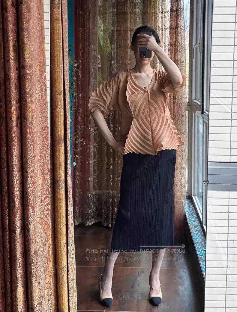 Issey Miyake Issey Miyake Water Ripple Short Sleeve Top Size XXS / US 00 / IT 34 - 5 Thumbnail