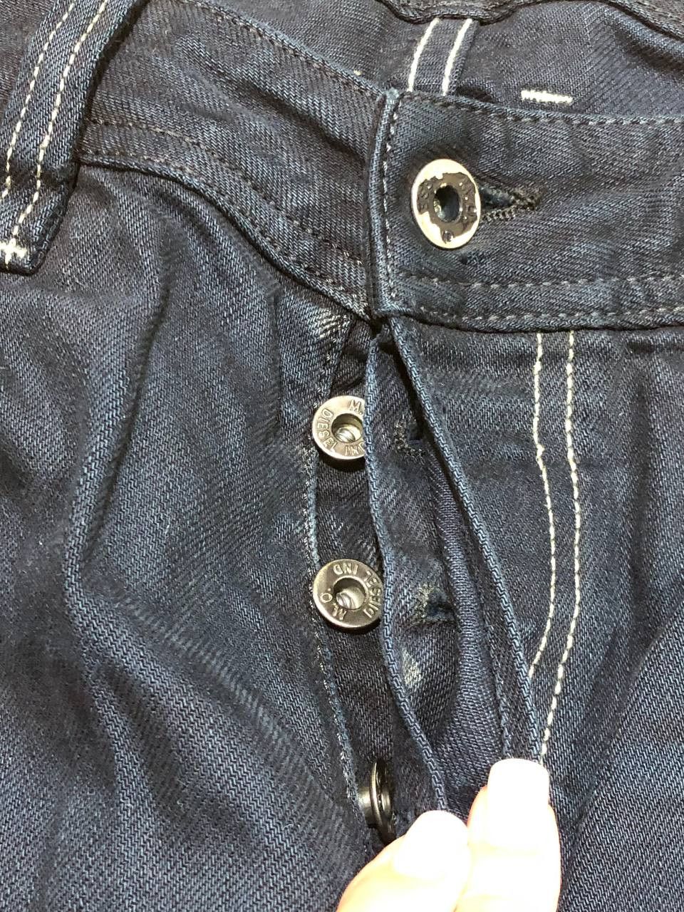 Diesel Diesel VIKER logo jeans Y2K size 32 streetwear Vintage Size 32" / US 10 / IT 46 - 11 Thumbnail