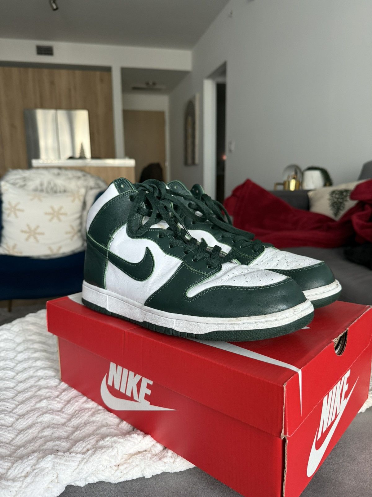 Nike Dunk High Spartan Green Size US 12 / EU 45 - 2 Thumbnail