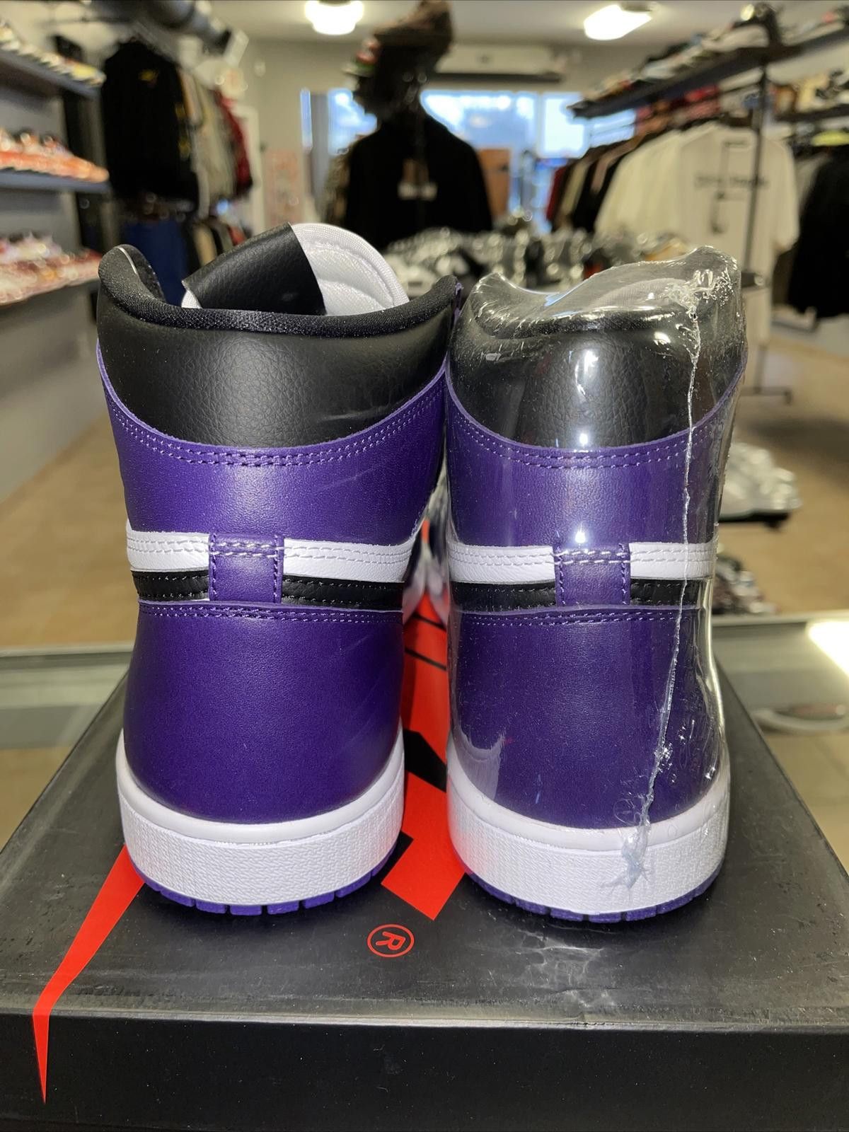 Jordan Brand Size 11 - Air Jordan 1 Retro High Court Purple White MENS Size US 11 / EU 44 - 4 Thumbnail