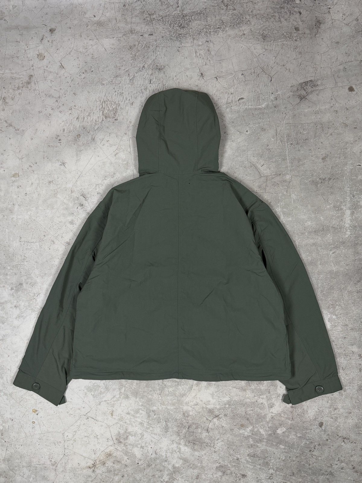 GU × Undercover GU × UNDERCOVER transformer jacket/cloak. Size US L / EU 52-54 / 3 - 5 Thumbnail