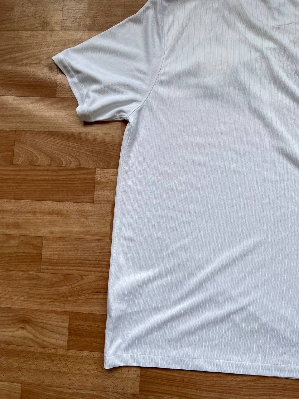 Nike 2014 ENGLAND TEAM HOME SOCCER JERSEY FOOTBALL SHIRT NIKE SZL Size US L / EU 52-54 / 3 - 6 Thumbnail