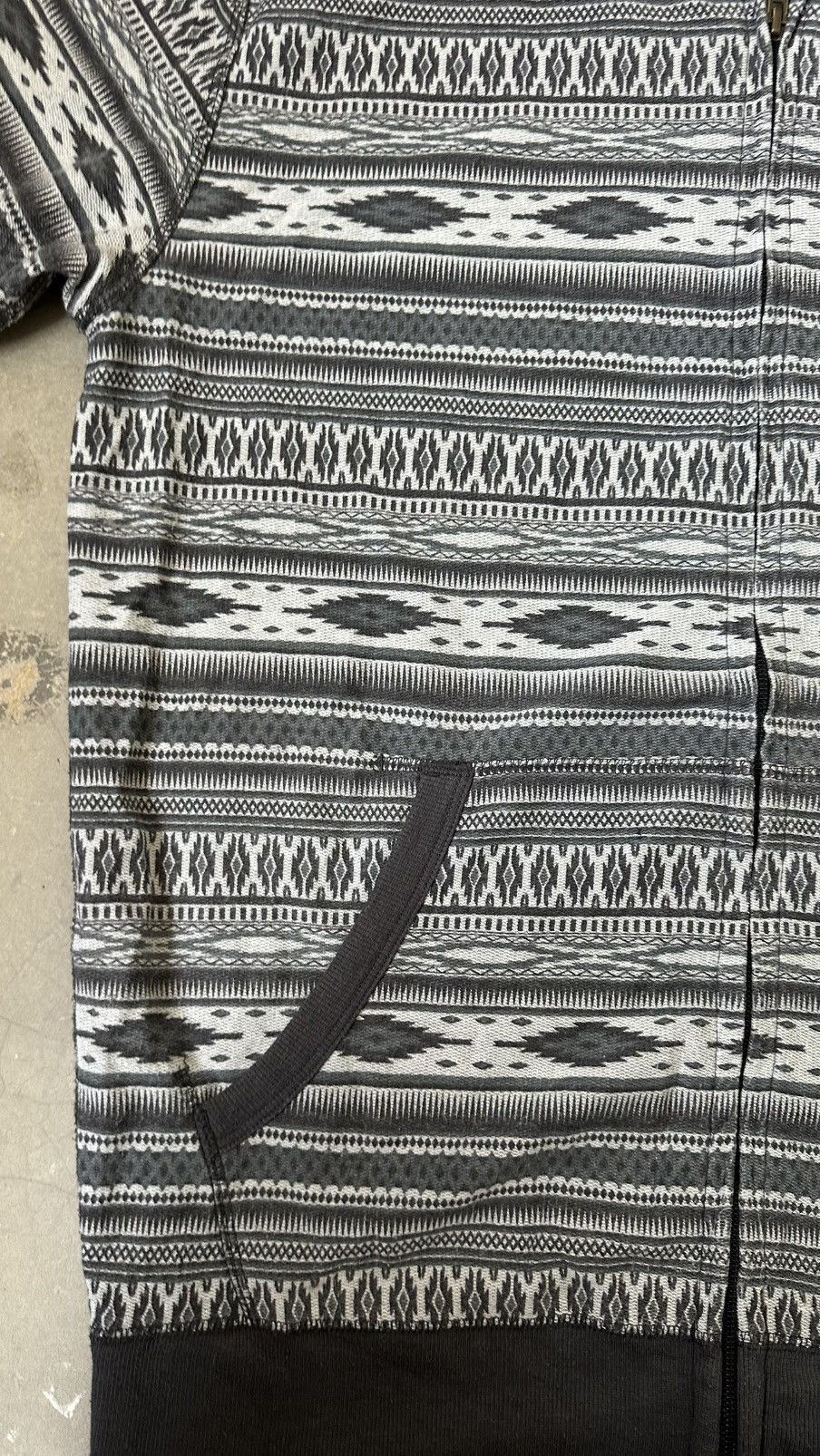 Japanese Brand SORRIDERE SHORT SLEEVE AZTEC HOODIE Size US M / EU 48-50 / 2 - 3 Thumbnail