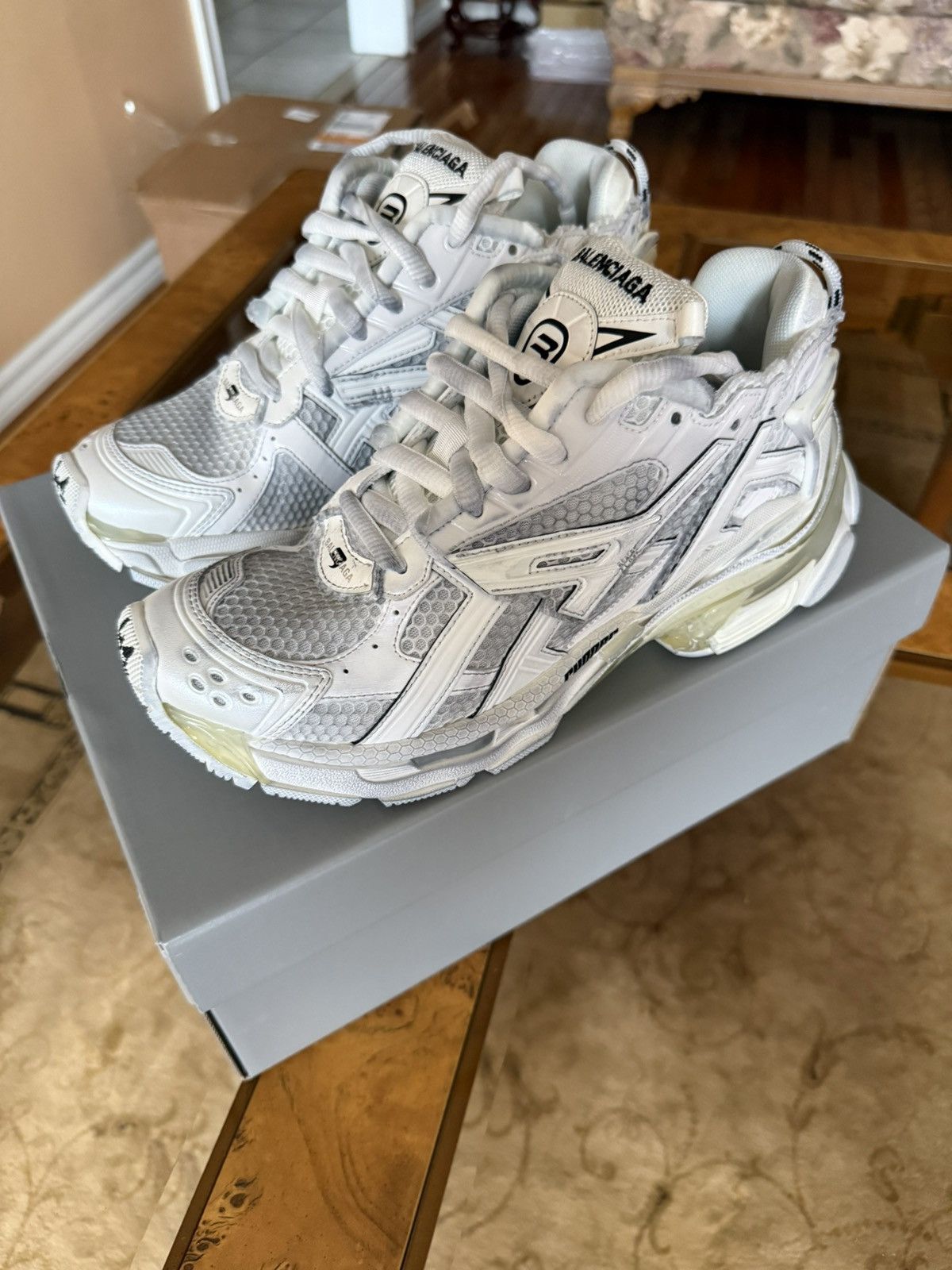 Balenciaga Balenciaga Runner White Size US 8 / EU 41 - 5 Thumbnail