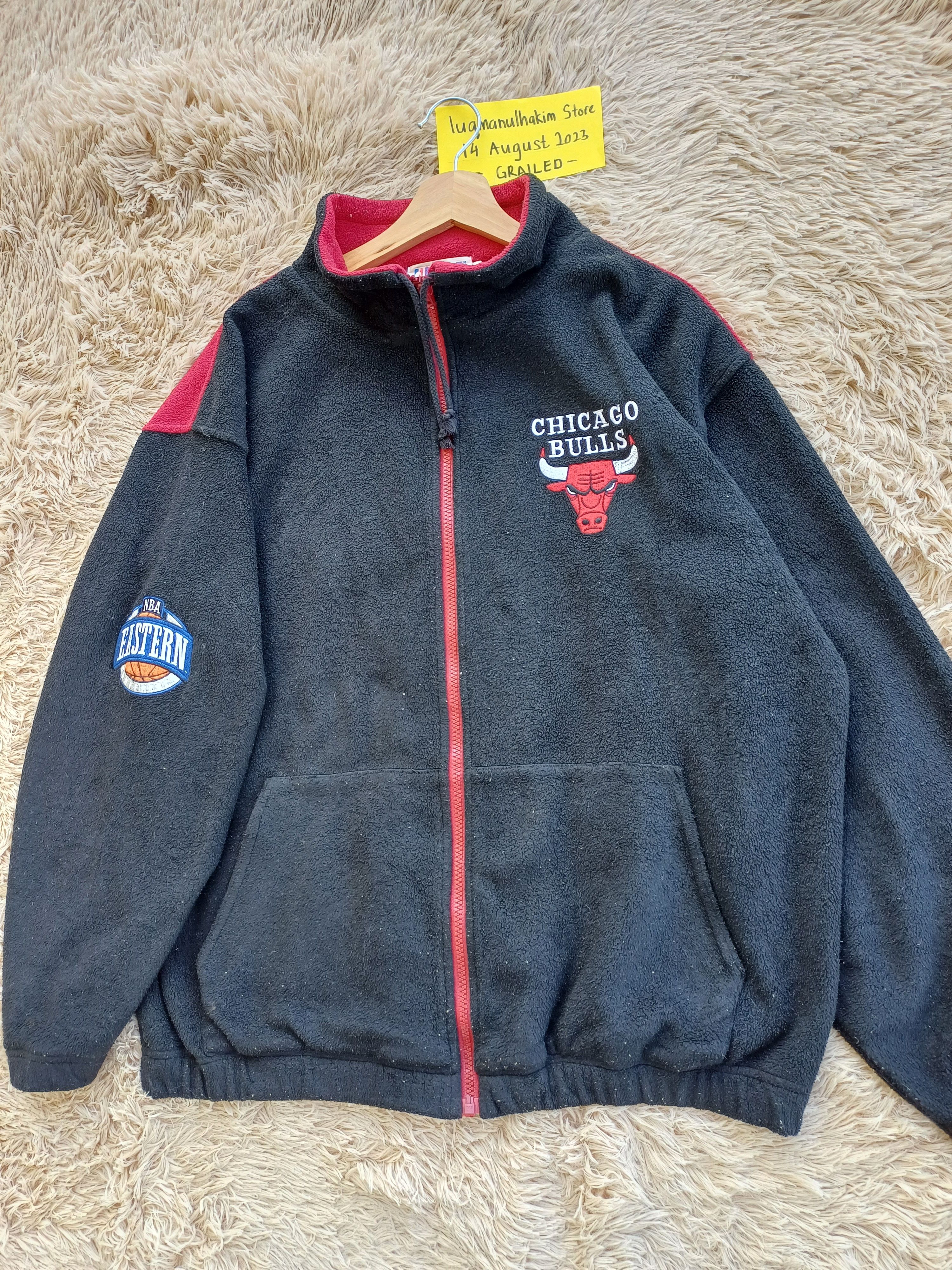 NBA Vintage Chicago Bulls NBA Sweater Size US L / EU 52-54 / 3 - 8 Thumbnail
