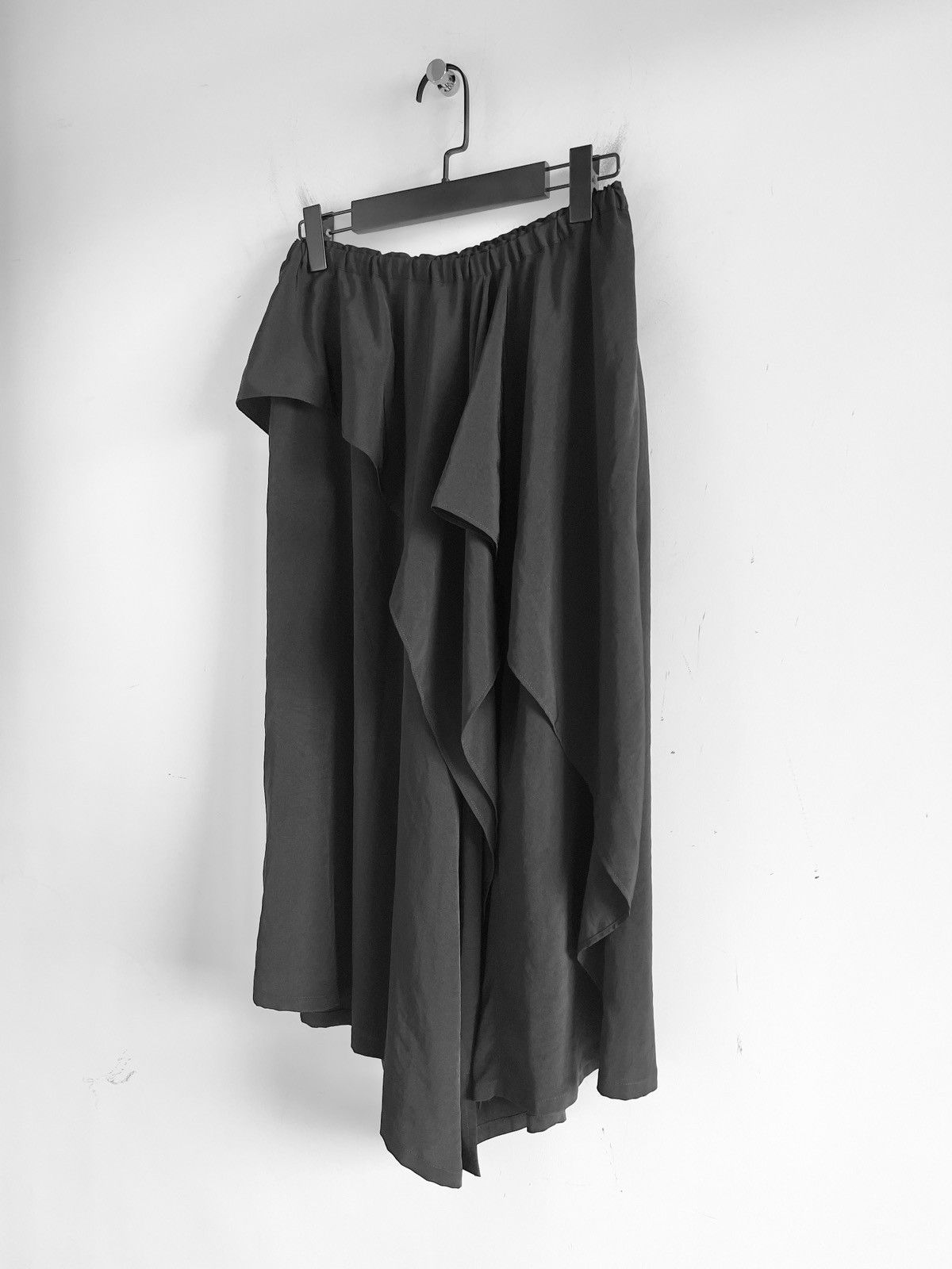 Yohji Yamamoto Y's Yohji Yamamoto - CREPE de CHINE RUFFLE PANTS Size 24" / US 00 / IT 34 - 3 Thumbnail