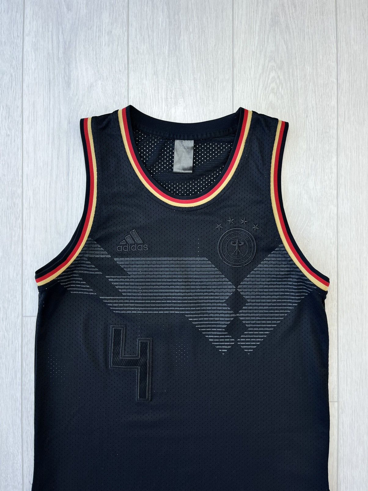 Adidas Adidas Germany Seasonal Special Soccer Jersey Tank Top Y2K Size US S / EU 44-46 / 1 - 2 Thumbnail