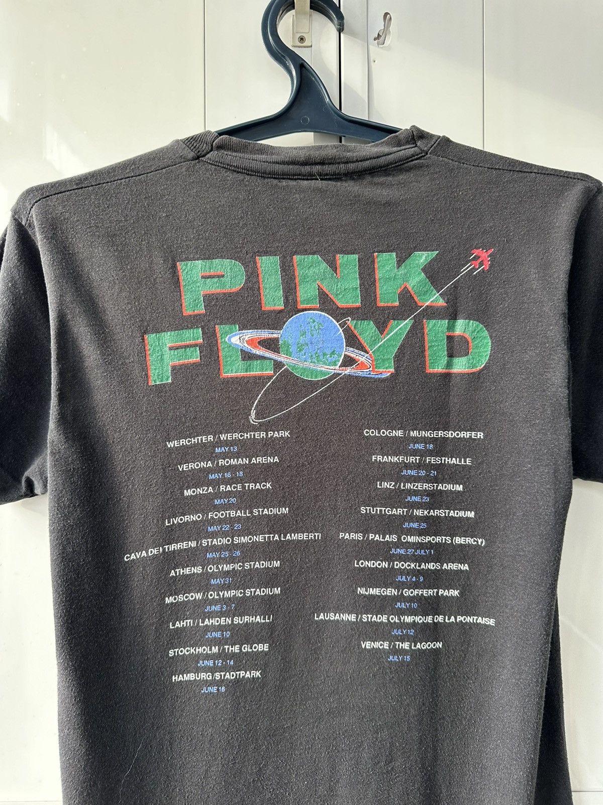 Band Tees Vintage 1990’s Pink Floyd T-shirt World Tour Size US L / EU 52-54 / 3 - 10 Thumbnail