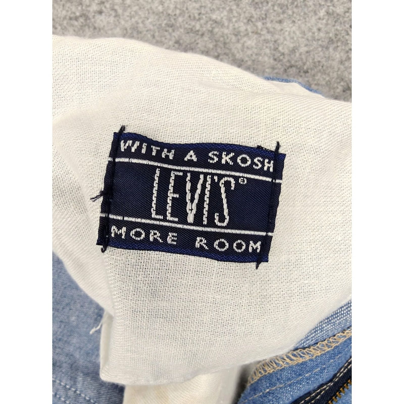 Levi's Item Specifications: Brand: Nike Size US 34 / EU 50 - 6 Thumbnail