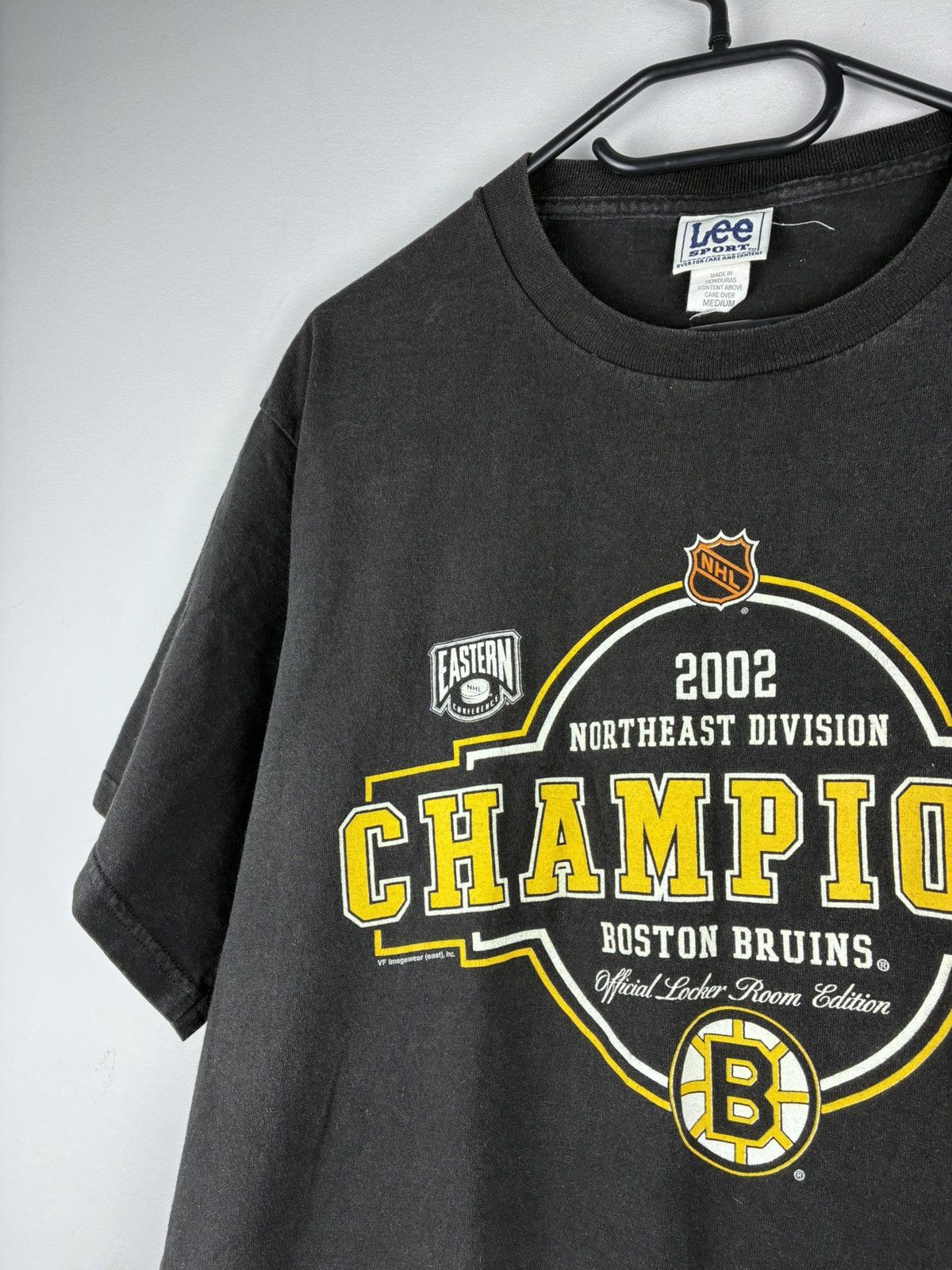 NHL Vintage NHL Lee Sport Boston Bruins 2002 T-Shirt Size US M / EU 48-50 / 2 - 2 Thumbnail