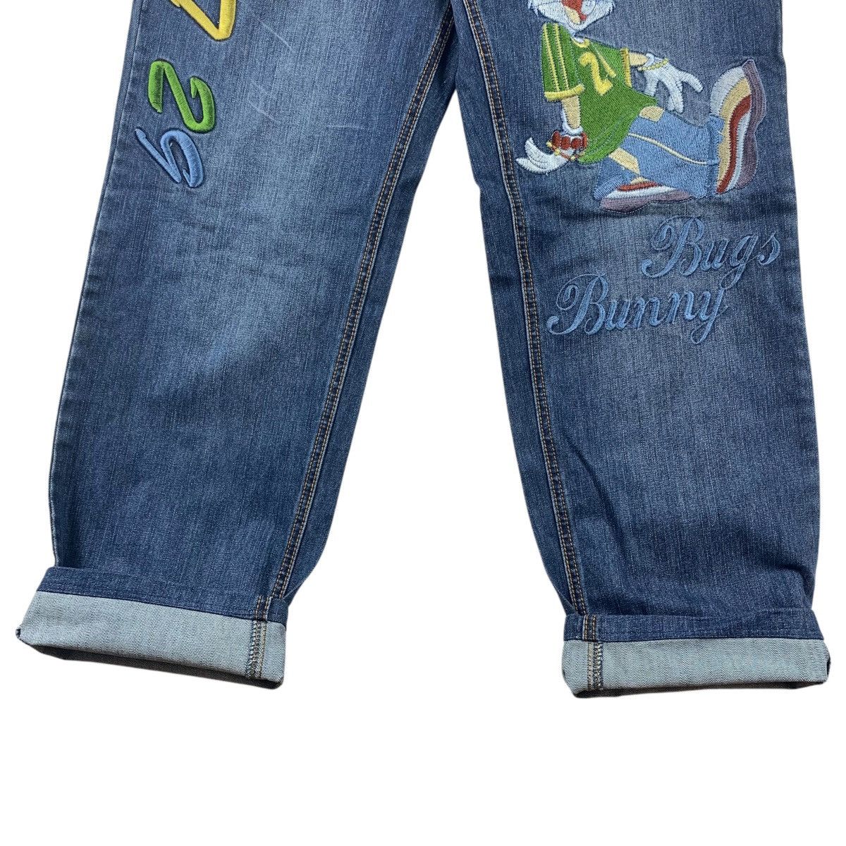 Japanese Brand LOT 29 x BUGS BUNNY embroidery design blue jeans Size US 34 / EU 50 - 12 Thumbnail