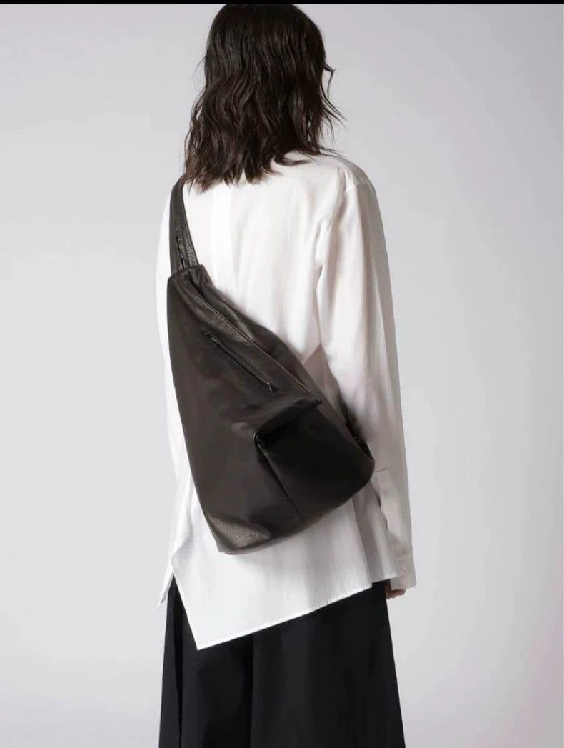 Yohji Yamamoto yohji yamamoto Horse-skin triangle bag 2502-Nextarrow Size ONE SIZE - 8 Thumbnail