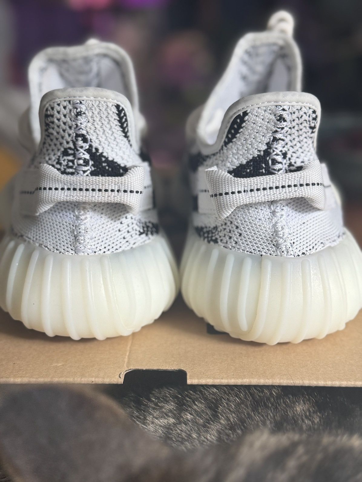Adidas × Kanye West × Yeezy Adidas Yeezy Boost 350 V2 Zebra Size US 9 / EU 42 - 5 Thumbnail