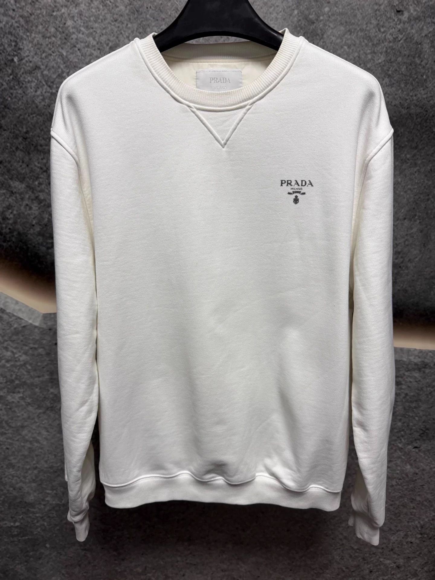 Prada Prada White Logo Crewneck Sweatshirt L Size US L / EU 52-54 / 3 - 1 Thumbnail