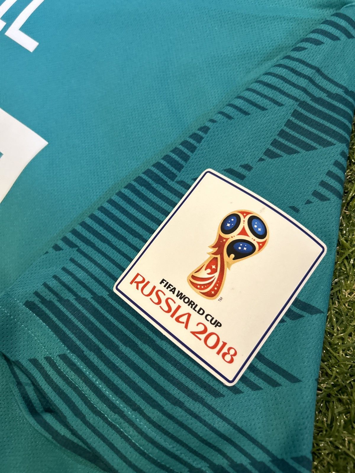Adidas × Vintage 18/19 Germany Özil Away Shirt Size US L / EU 52-54 / 3 - 14 Thumbnail