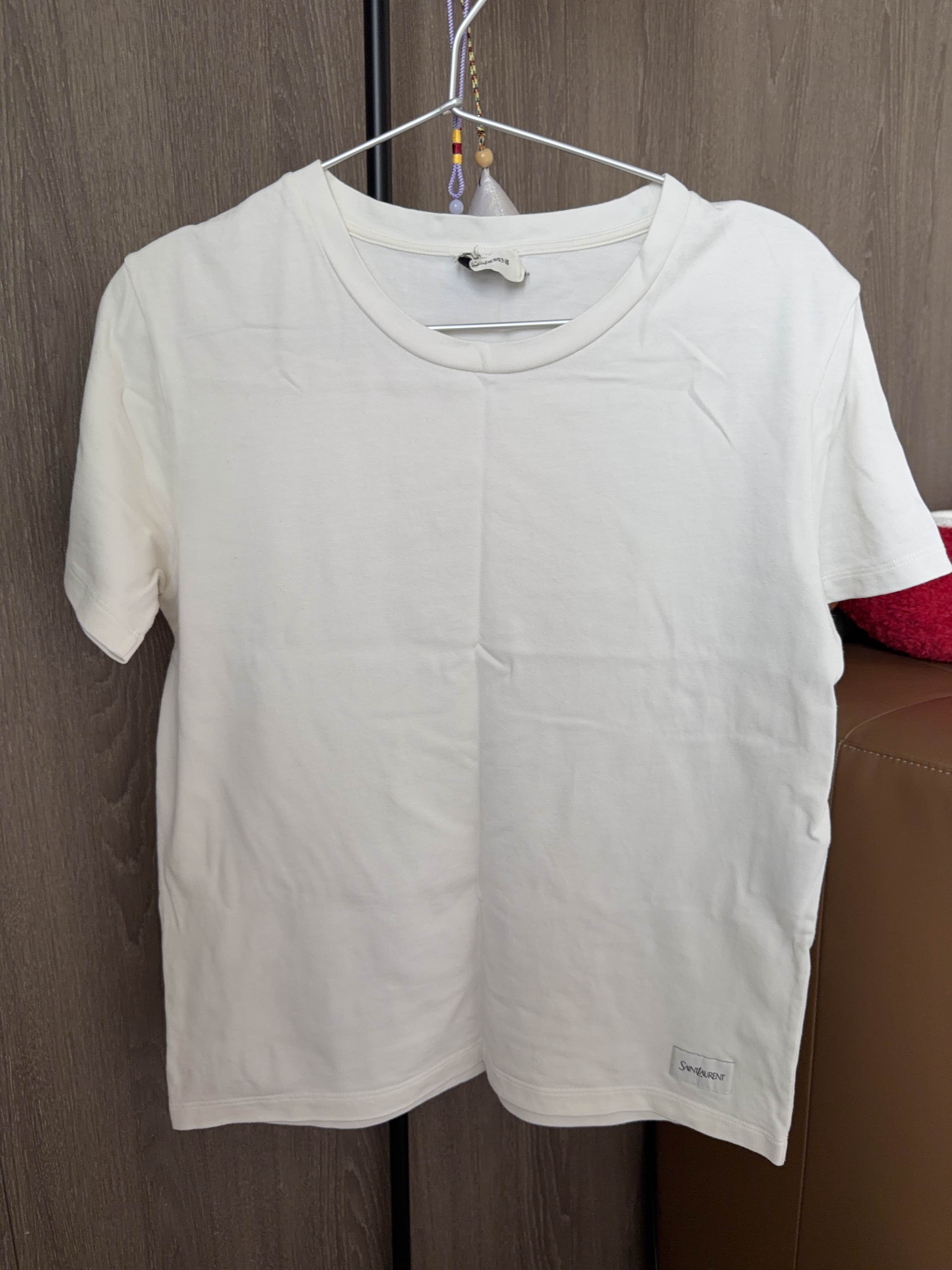 Saint Laurent Paris Saint Laurent Logo Patch T-Shirt Size M Size M / US 6-8 / IT 42-44 - 1 Thumbnail