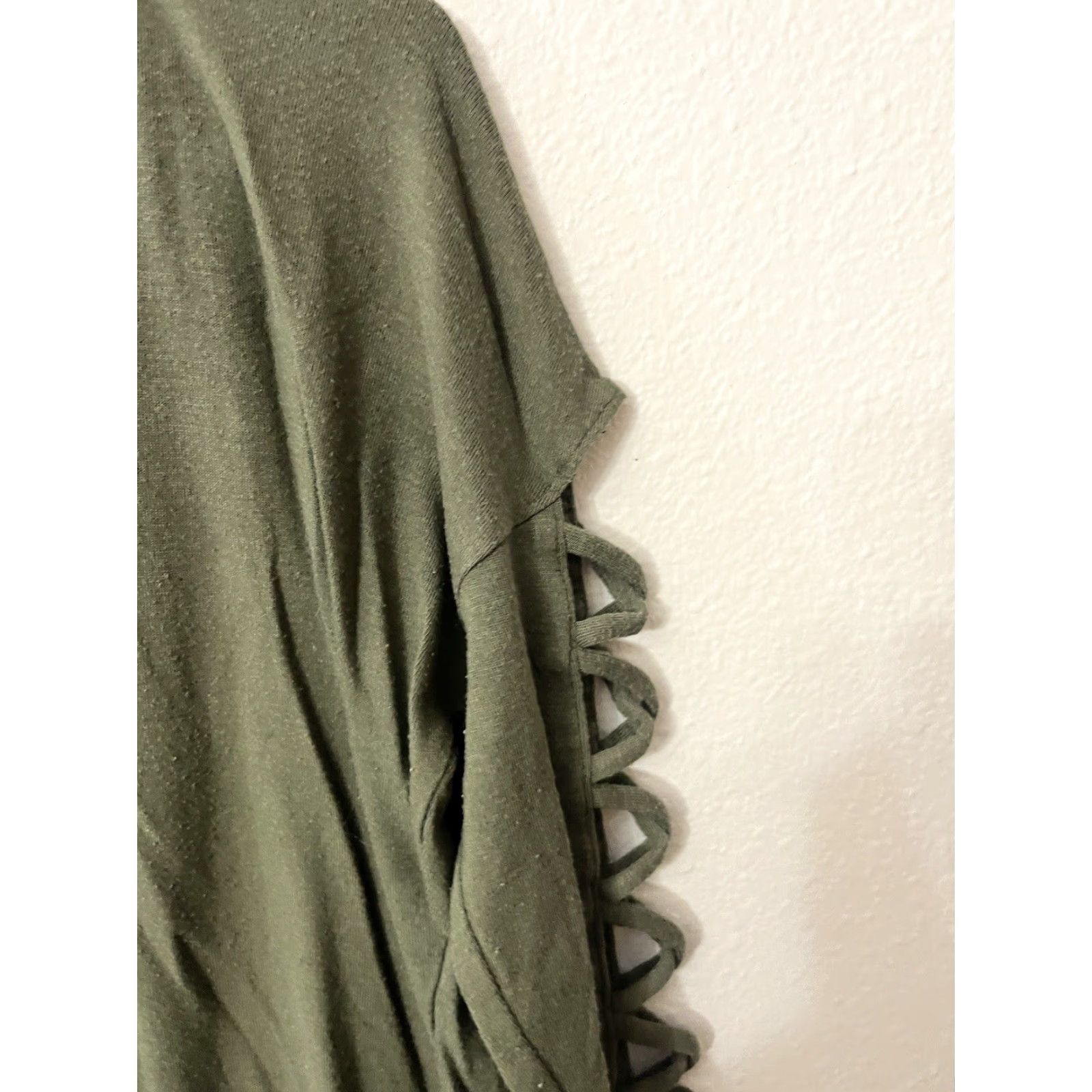 Express Express One Eleven T-Shirt Womens XS Green V Neck Short Sleeve Size XS / US 0-2 / IT 36-38 - 4 Thumbnail