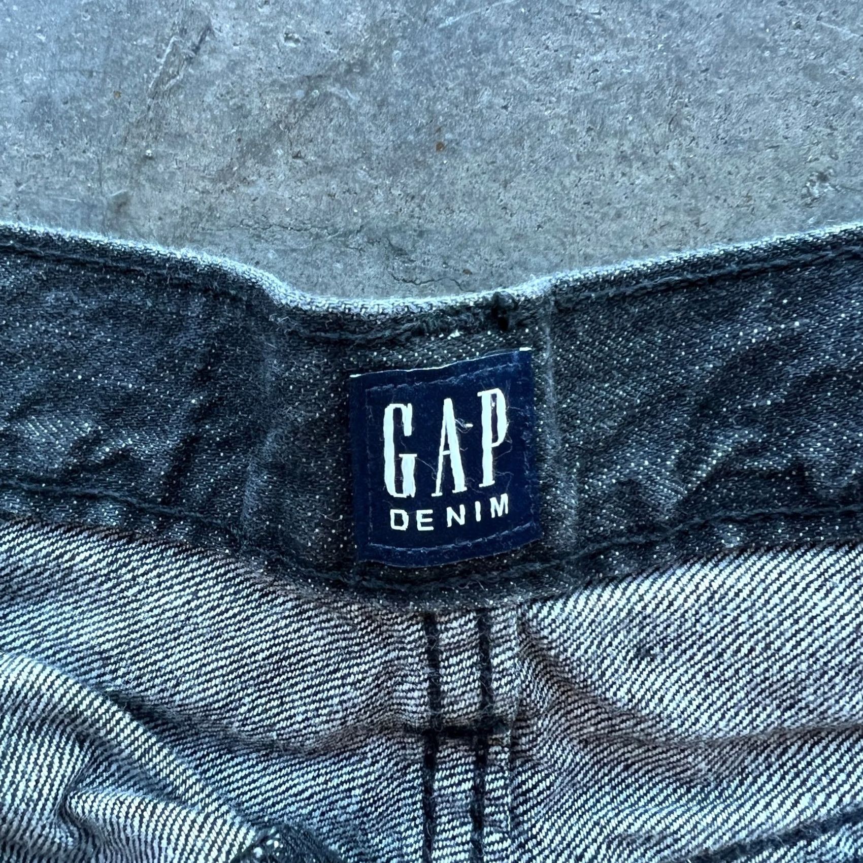 Gap VINTAGE Gap Denim Mini Skirt Women's 27 Black Frayed Short Jean Y2k Full Size 26 Regular Skirt Womens Girls Mens Size 26" / US 2 / IT 38 - 3 Thumbnail