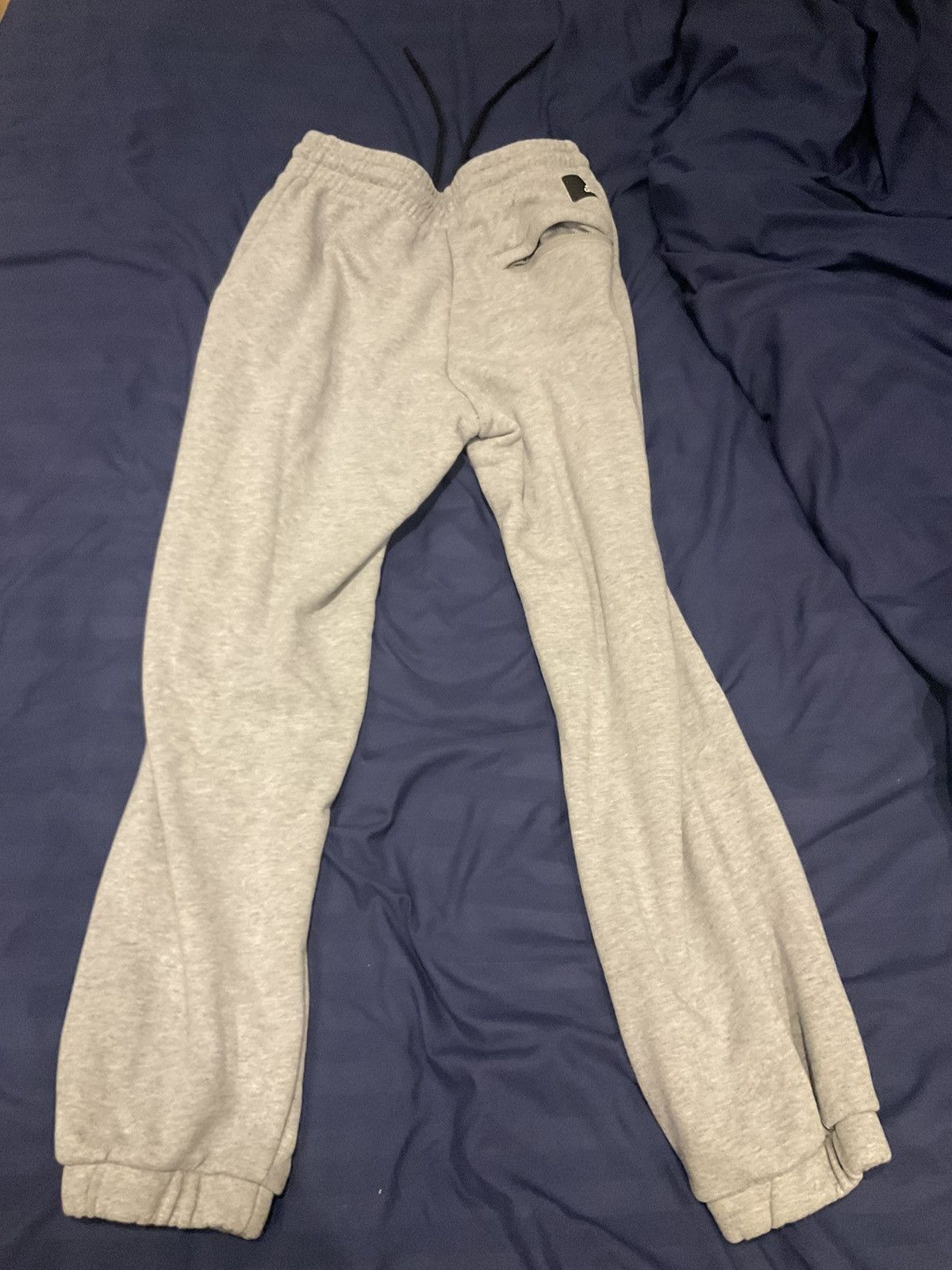 Adidas Adidas primegreen grey fleece sweatpants Size US 32 / EU 48 - 2 Thumbnail