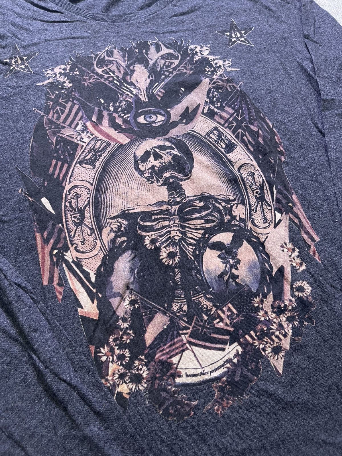 Japanese Brand Y2K long sleeve tshirt big skull punk style Size US M / EU 48-50 / 2 - 3 Thumbnail