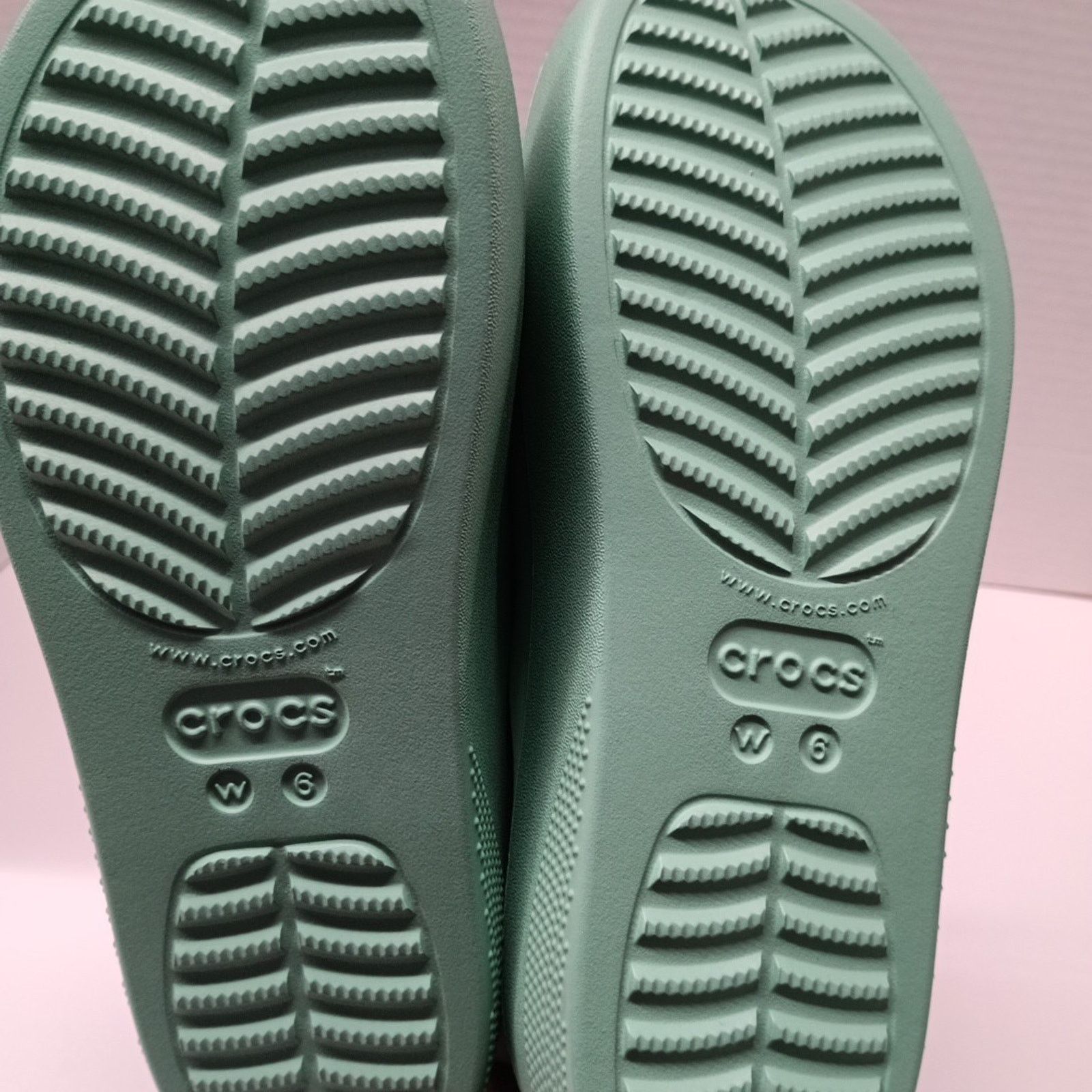 Crocs Crocs Sandals Women's Size 6 Platform Slides Jade Stone Size US 6 / IT 36 - 11 Thumbnail