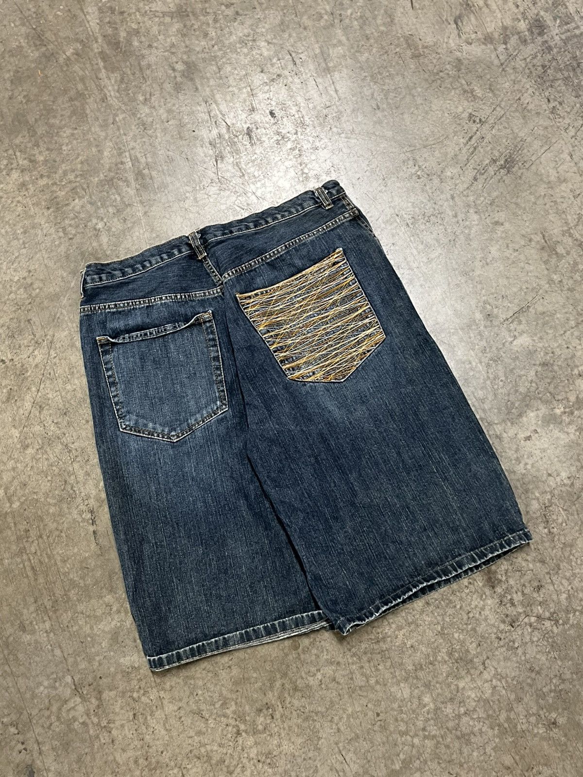 Southpole Y2K baggy fit embroidered jorts skater streetwear hype rare Size US 36 / EU 52 - 2 Thumbnail
