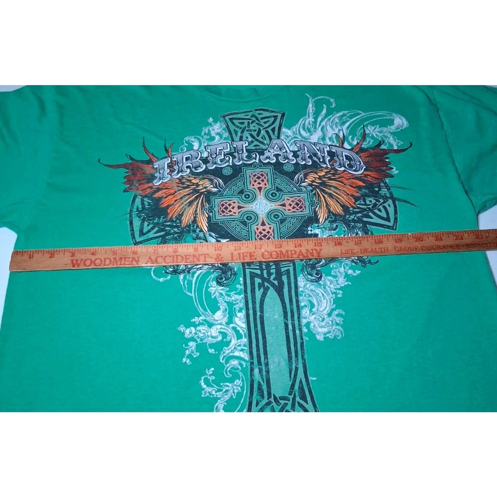Vintage Ireland Shirt Men XL Green Celtic Cross Angel Wings Y2K Graphic T-Shirt reads Size US XL / EU 56 / 4 - 4 Thumbnail