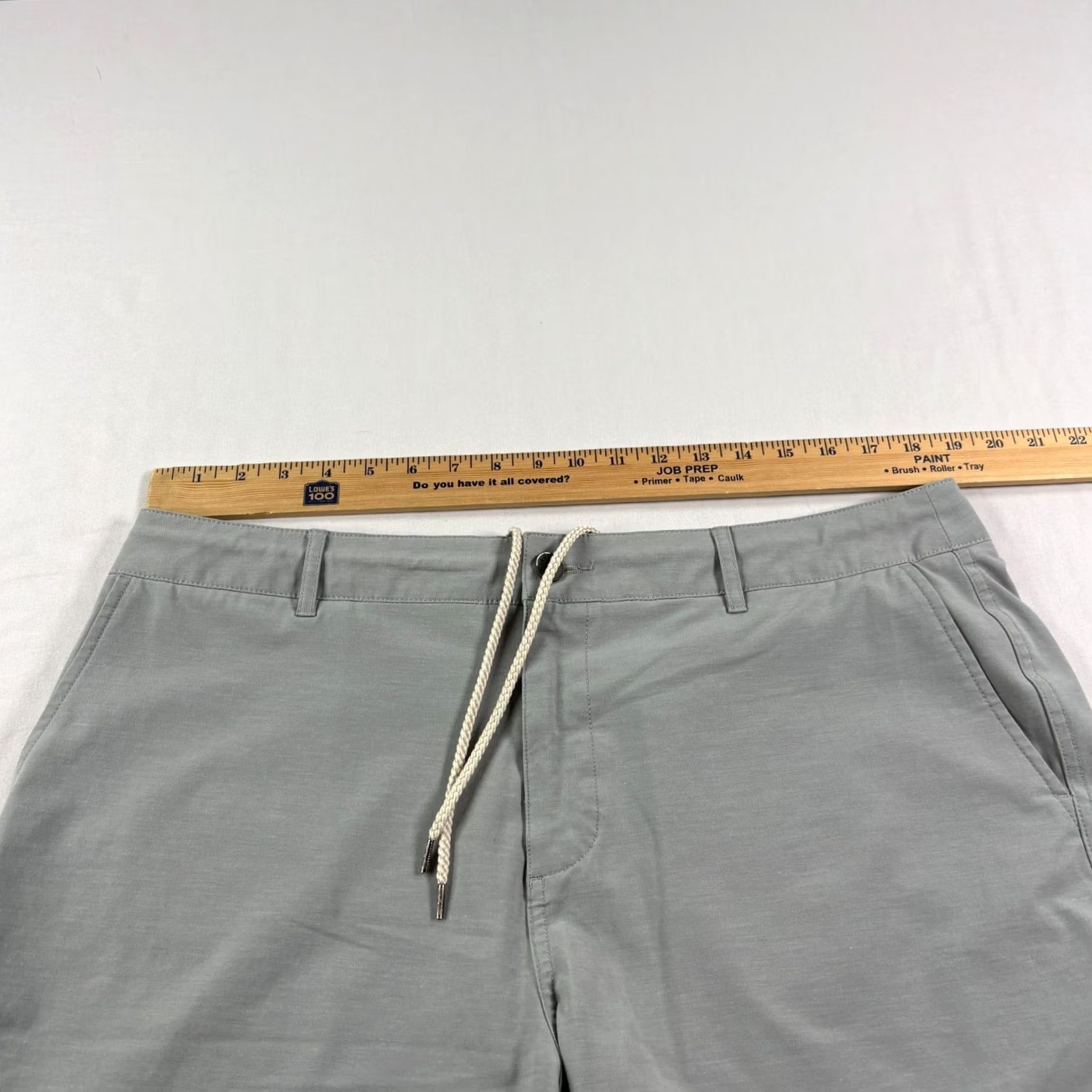 Faherty Faherty Mens Shorts 38 Gray All Day Chino Casual Hybrid Drawstring Pockets Regular 9in Inseam Front Flat Front Logo Closet Buy Now Mens Size US 38 / EU 54 - 5 Thumbnail