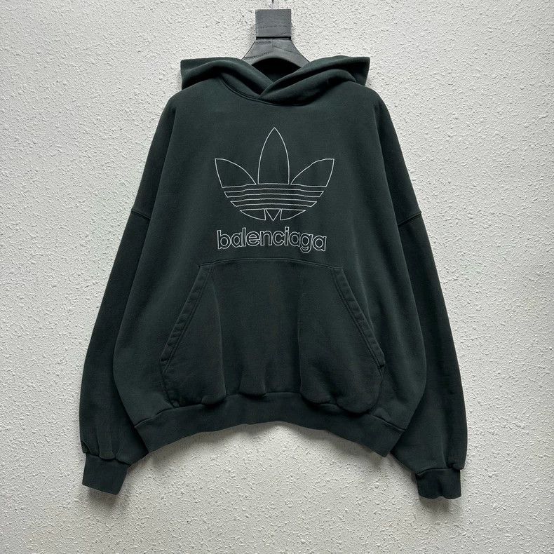 Balenciaga Balenciaga adidas Trefoil Logo Print Hooded Long Sleeve Sw Size US L / EU 52-54 / 3 - 1 Thumbnail