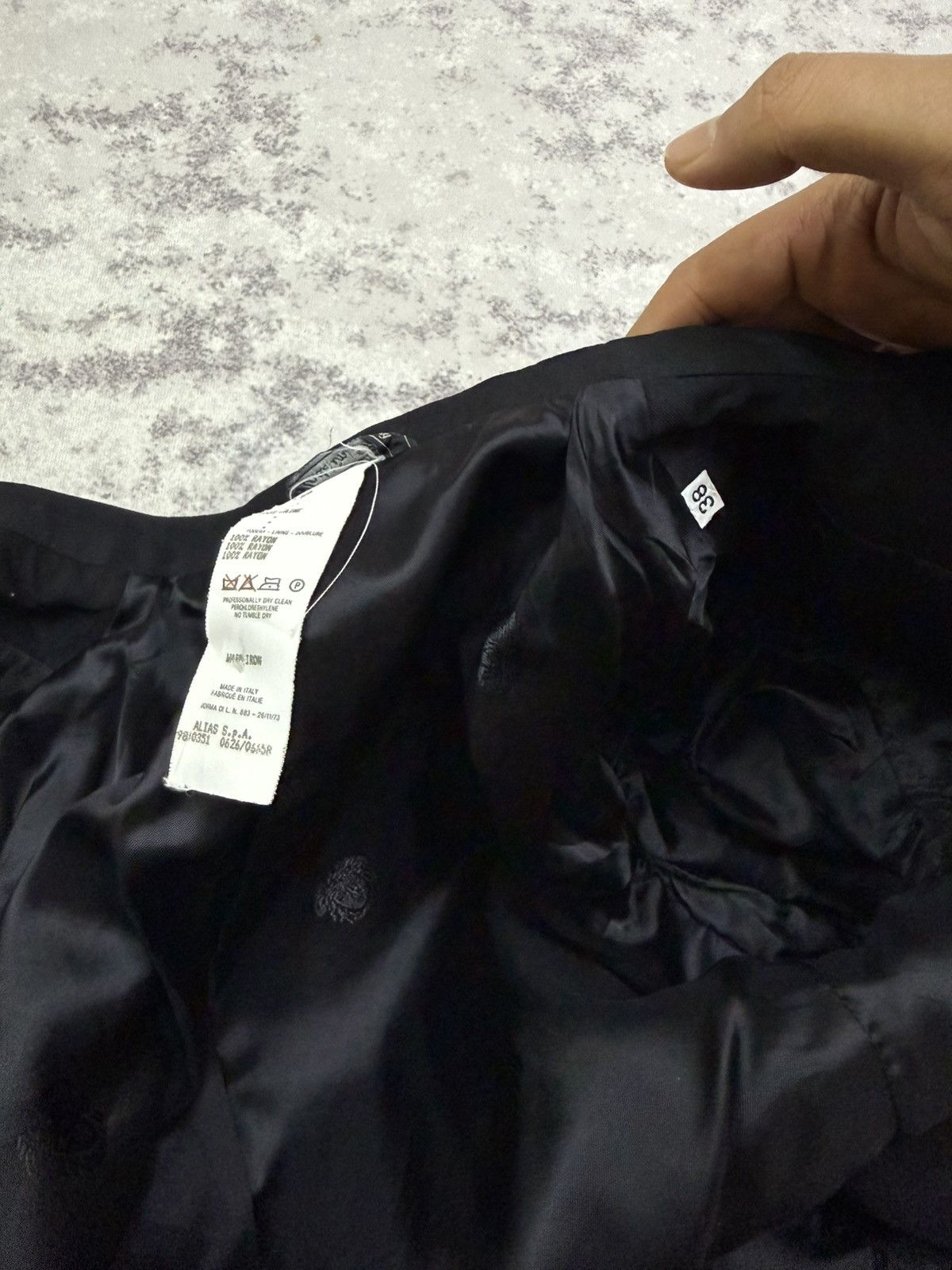 Versace Vintage 90s Gianni Versace Couture Minimalist Blazer Size XS / US 0-2 / IT 36-38 - 11 Thumbnail