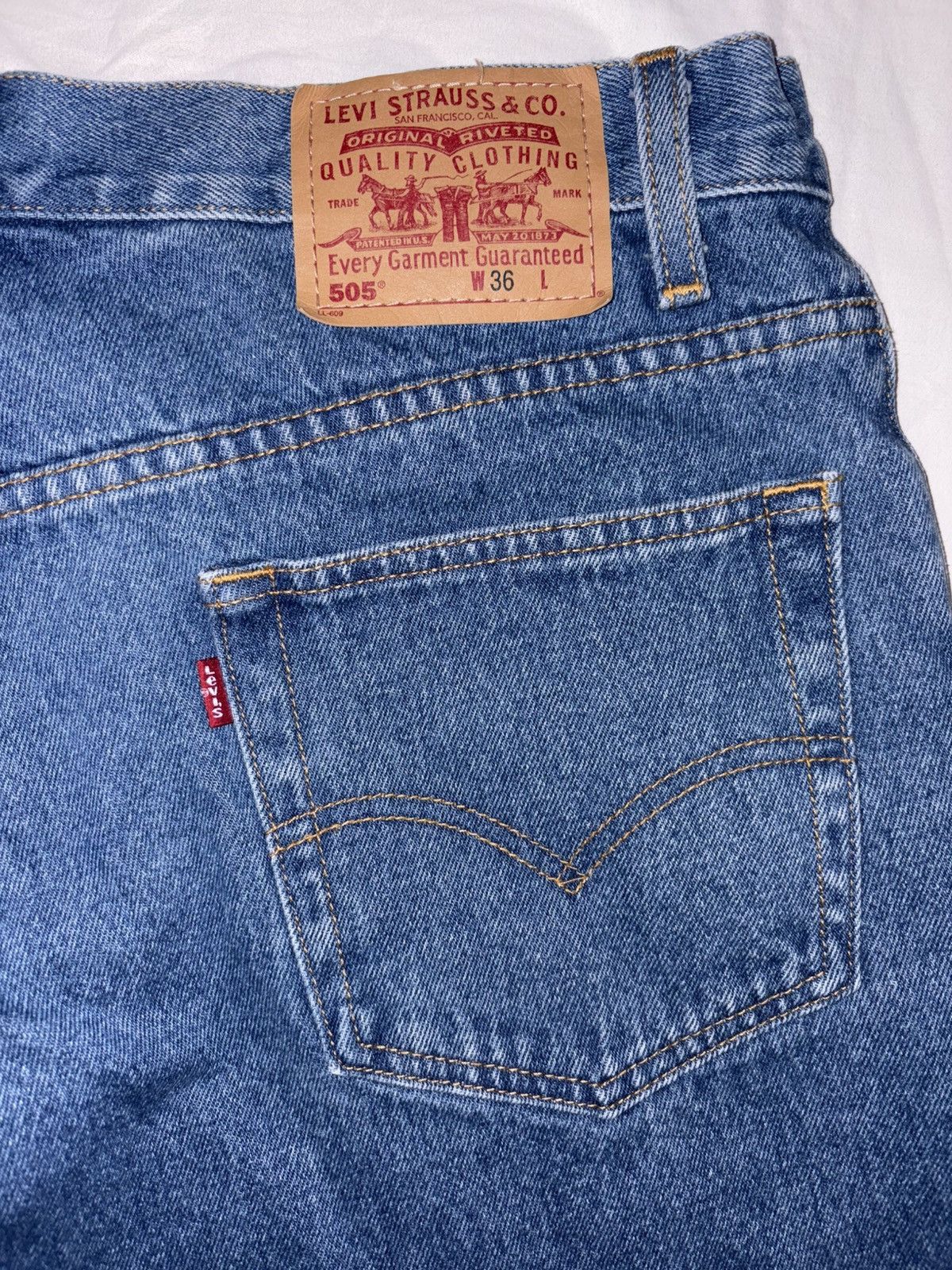 Levi's Vintage Clothing Levi’s 505 red tab w36 relaxed fit denim shorts jorts y2k Size US 36 / EU 52 - 3 Thumbnail