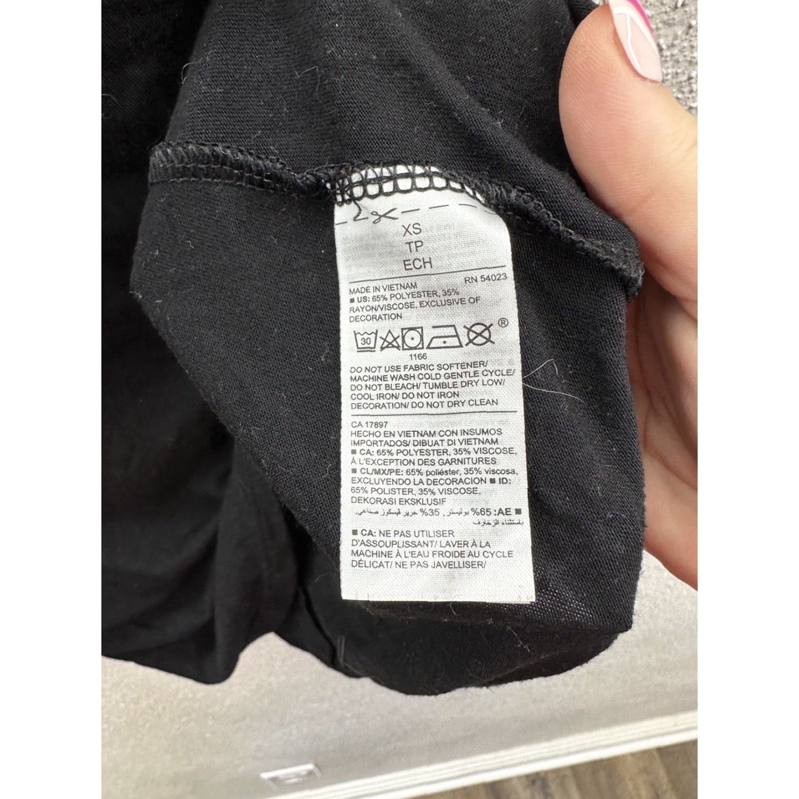 Old Navy Old Navy Tank Top Womens XS Black Halter Go-Dry Active Shirt Sleeveless Brief Casual Summer Women’s Regular Fit Size XS / US 0-2 / IT 36-38 - 4 Thumbnail