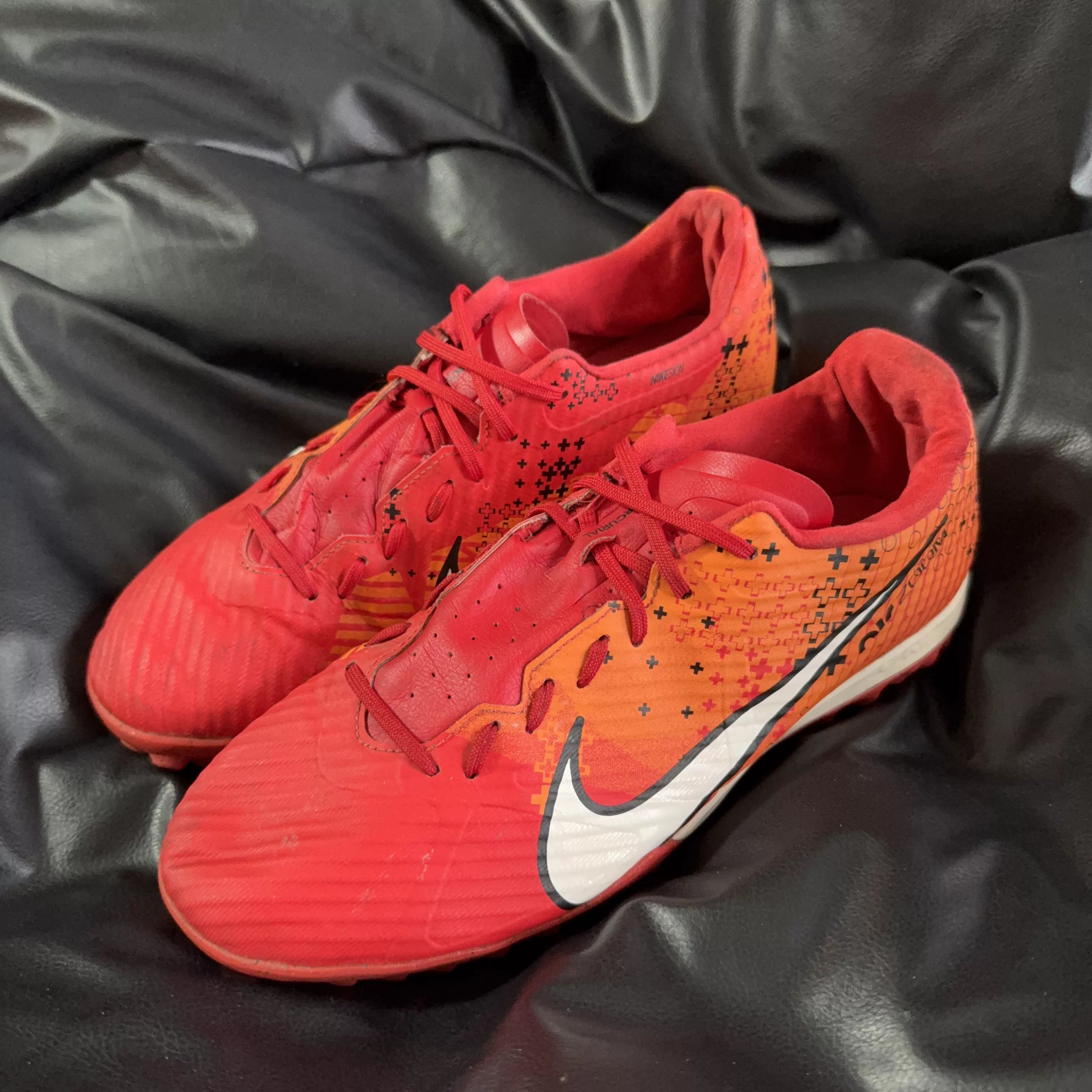 Nike Nike ZOOM VAPOR浅深红42码 Red Lowtop Sneakers 42 Men Size US 9 / EU 42 - 1 Thumbnail