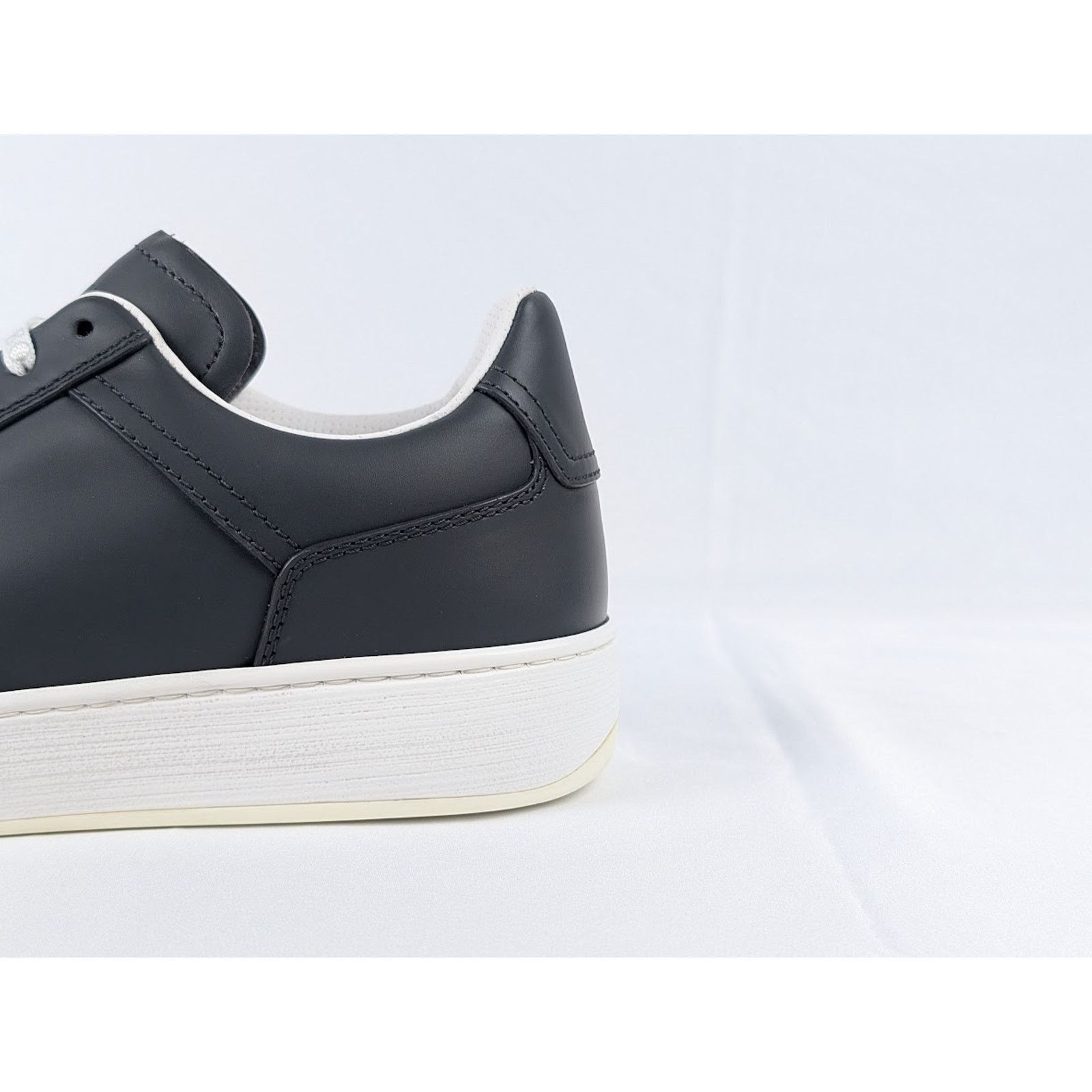 Bottega Veneta o1rshd1 Bolt Calf Low Top Sneakers in Ardoise Size US 7.5 / EU 40-41 - 3 Thumbnail