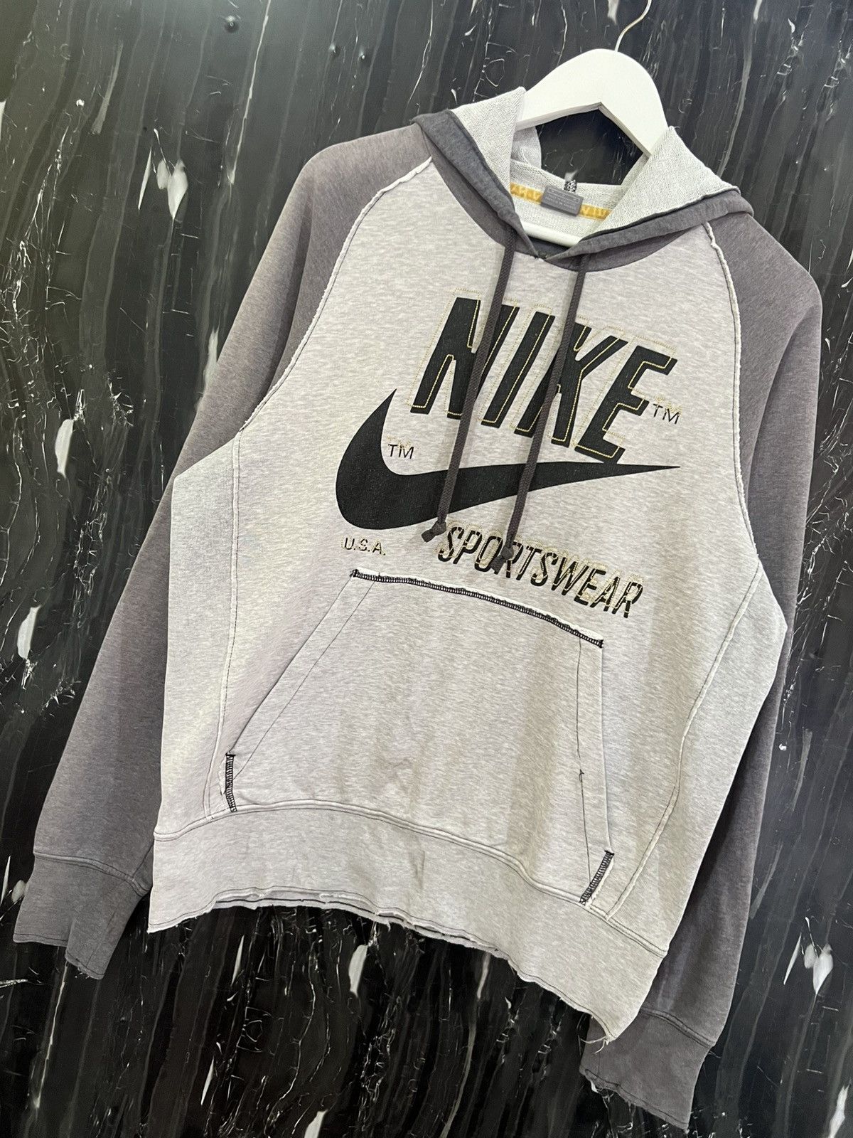 Nike Nike Hoodie – Classic Sportswear Style Size US M / EU 48-50 / 2 - 5 Thumbnail