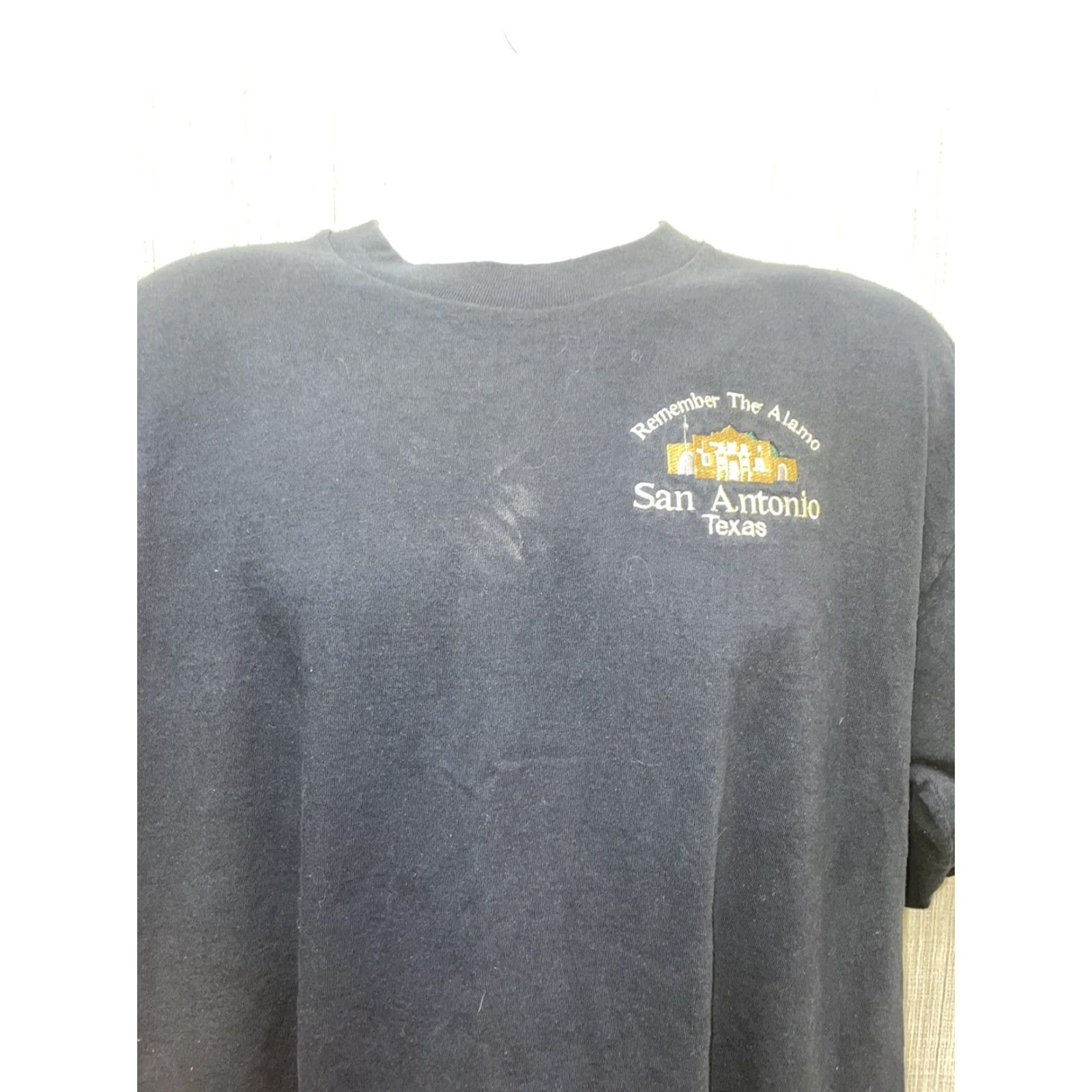 Vintage VINTAGE Alore T-Shirt San Antonio Texas Graphic Mens XL Blue Shirt Size US XL / EU 56 / 4 - 2 Thumbnail