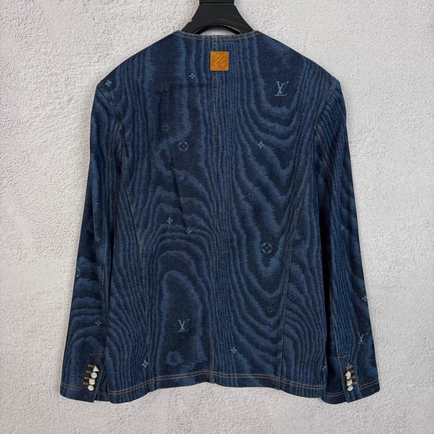 Louis Vuitton LV FW25 No-Collar Denim Print Shirt Jacket Size US M / EU 48-50 / 2 - 2 Thumbnail
