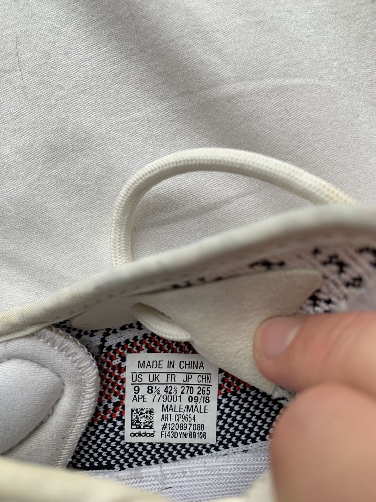 Adidas × Yeezy Adidas Yeezy Boost 350 V2 Zebra - US9 Size US 9 / EU 42 - 13 Thumbnail