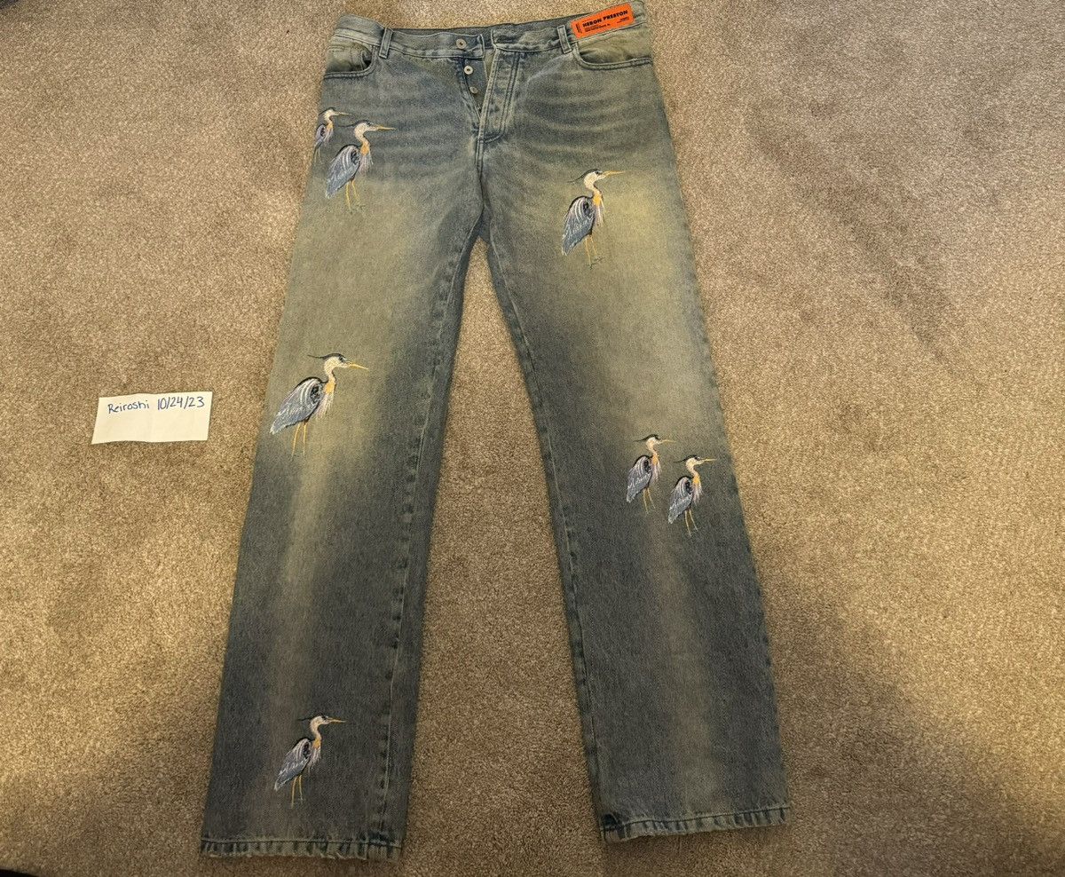 Heron Preston HERON PRESTON Embroidered herons jeans in light blue Size US 34 / EU 50 - 1 Thumbnail
