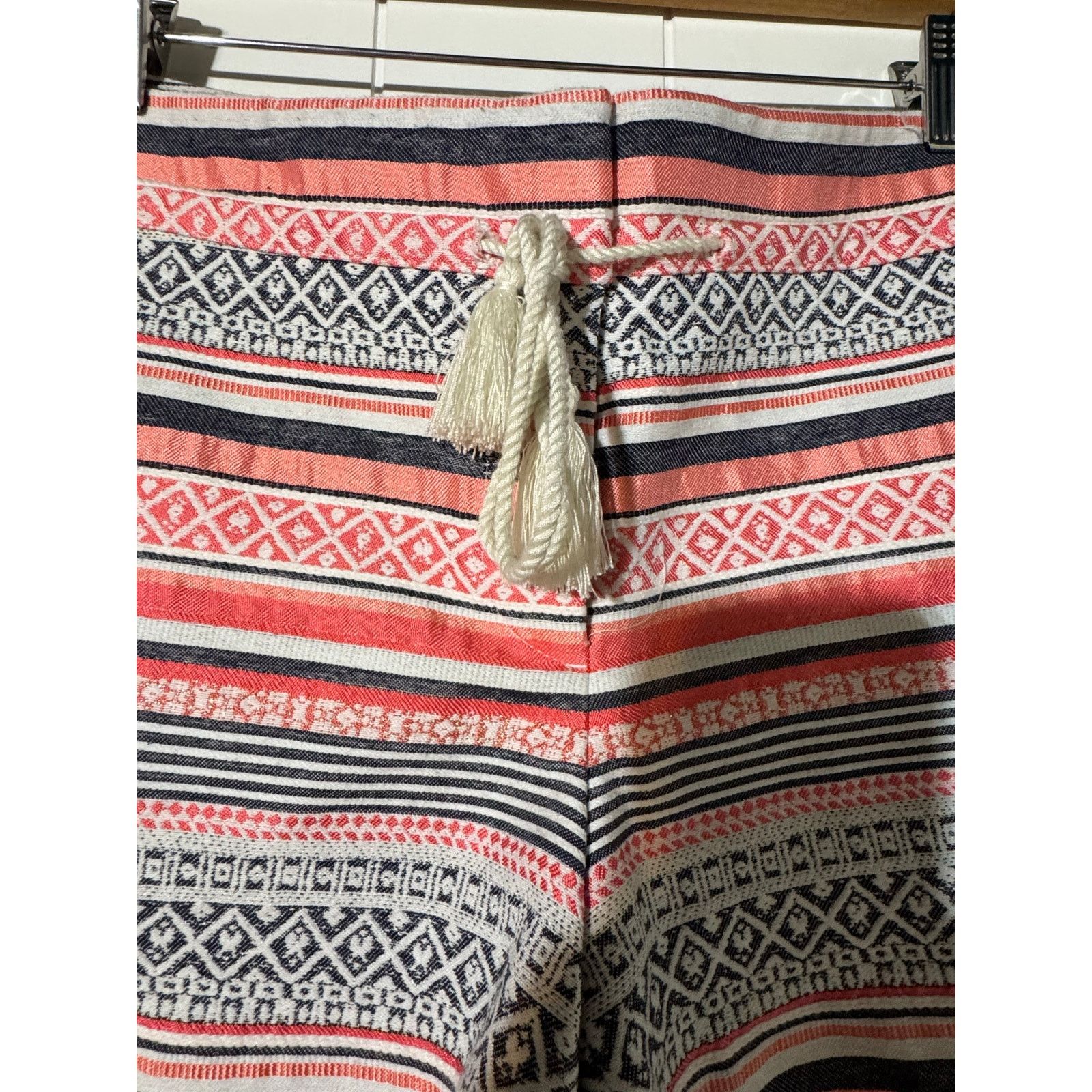 Loft LOFT The Riveria Boho Short Casual Multi Striped Size 6 Size 28" / US 6 / IT 42 - 6 Thumbnail