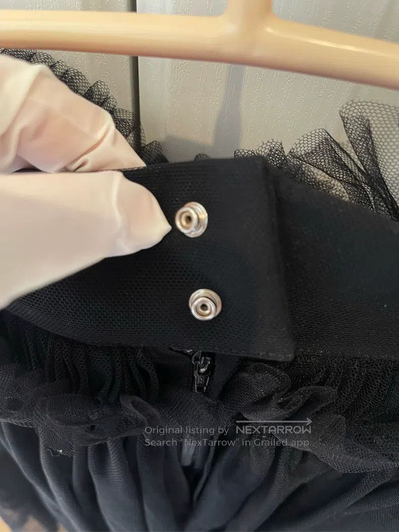 Comme des Garcons Comme Des Garcons size XS Black sheer tulle midi skirt Size 22" - 5 Thumbnail