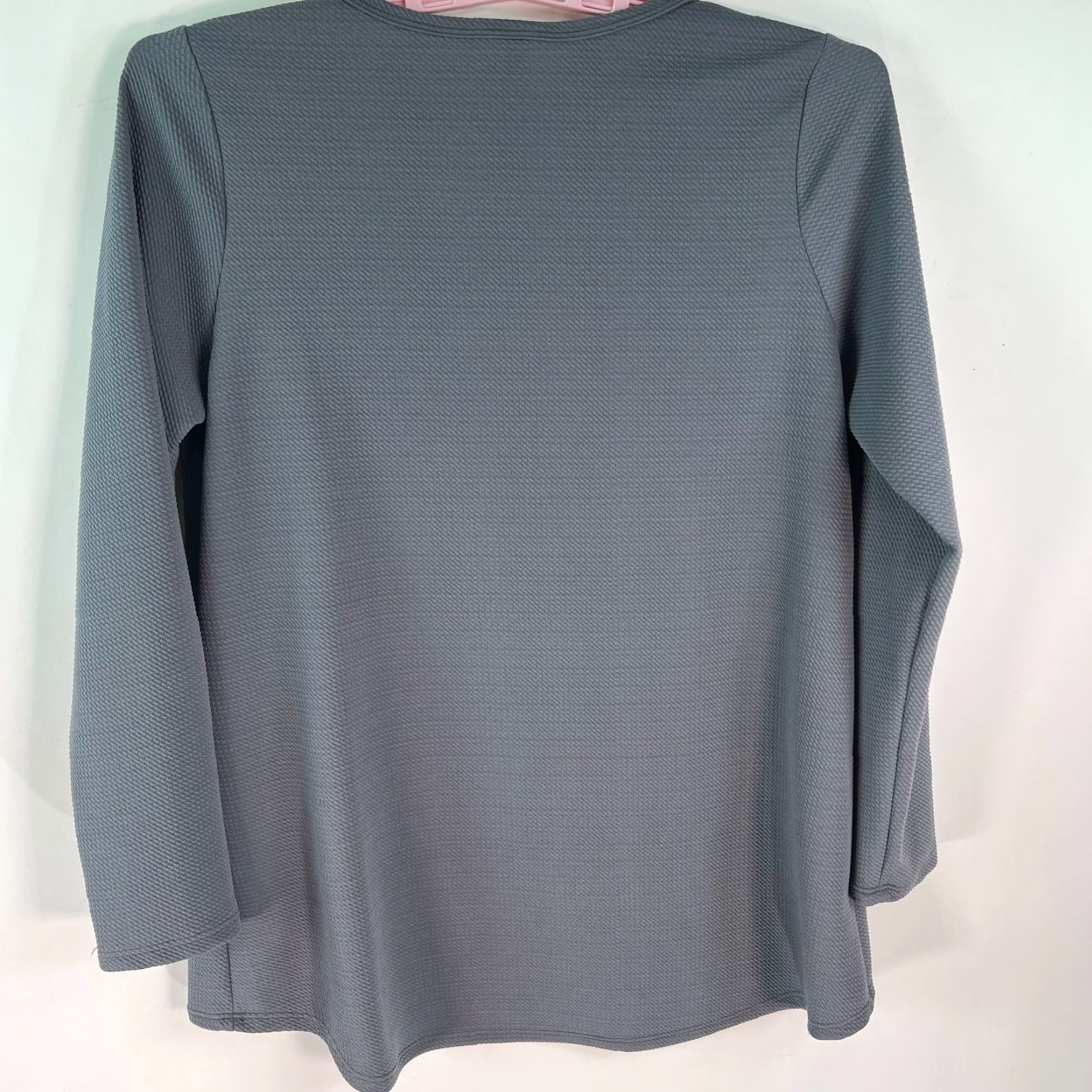 Vintage Lularoe Womens Gray Round Neck Long Sleeves Stretch Pullover T Shirt XL - Casual, Basic, Solid, Regular Fit, Pullover, US Made Size XL / US 12-14 / IT 48-50 - 2 Thumbnail