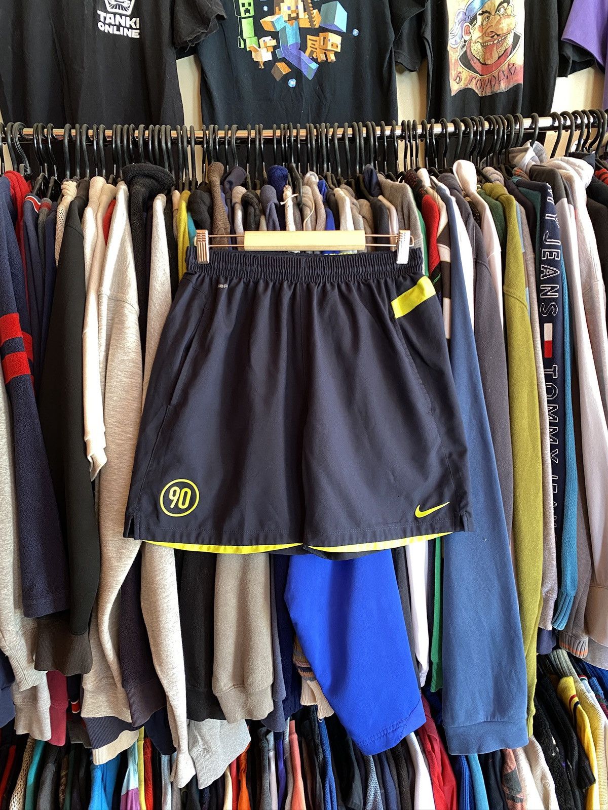 Nike VINTAGE NIKE RUNNING SHORTS Y2k Size US 31 - 1 Thumbnail