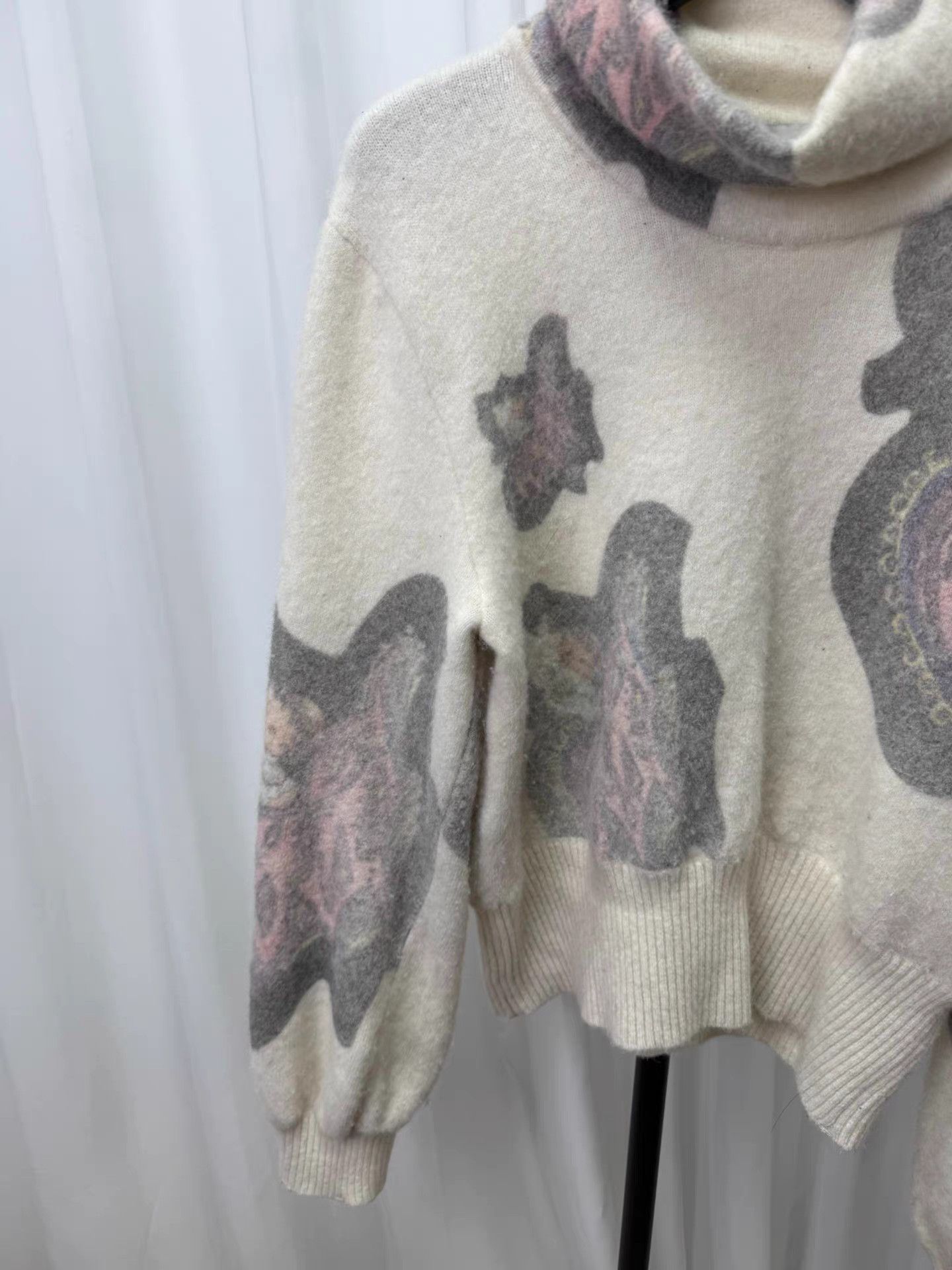 Kiko Kostadinov Kiko Kostadinov Butterfly Turtleneck Sweater K20 Size US M / EU 48-50 / 2 - 3 Thumbnail