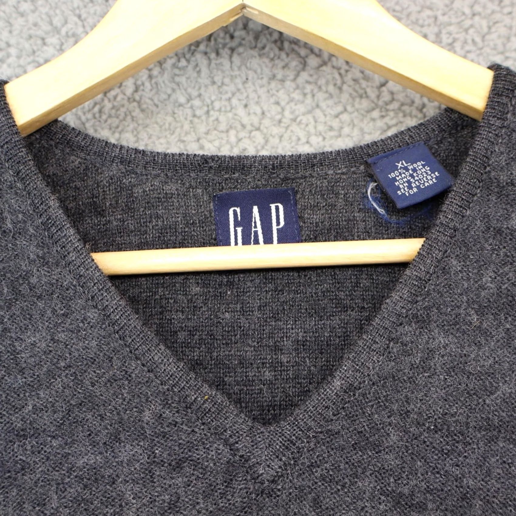 Gap VINTAGE Gap 100% Wool Gray Striped V-Neck Pullover Sweater Men XL Regular Knit Long Sleeve Size US XL / EU 56 / 4 - 2 Thumbnail